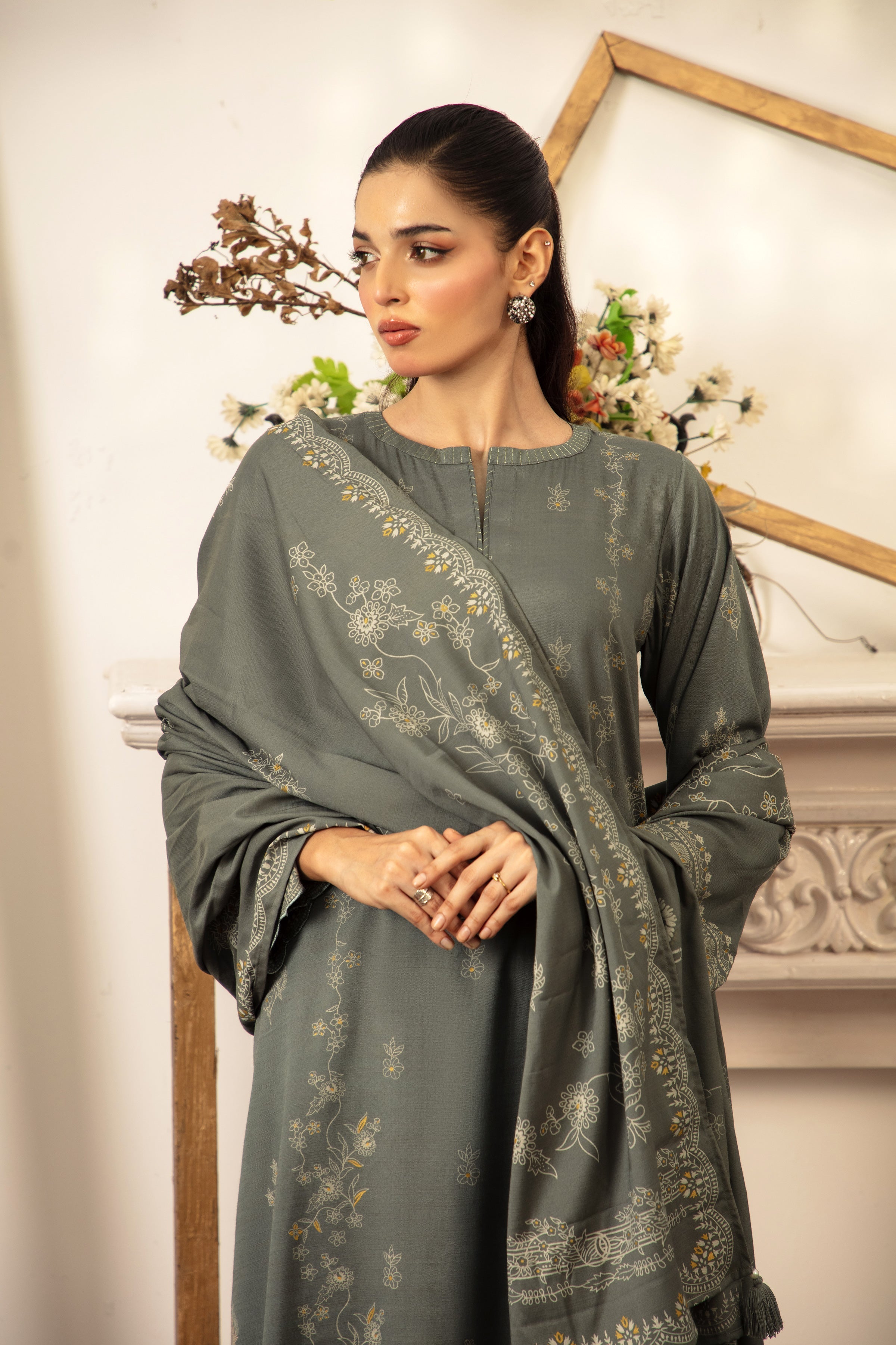 LSM | Winter Marina 25 | 0259-C - Official LSM stockist in UK - Sakeena London