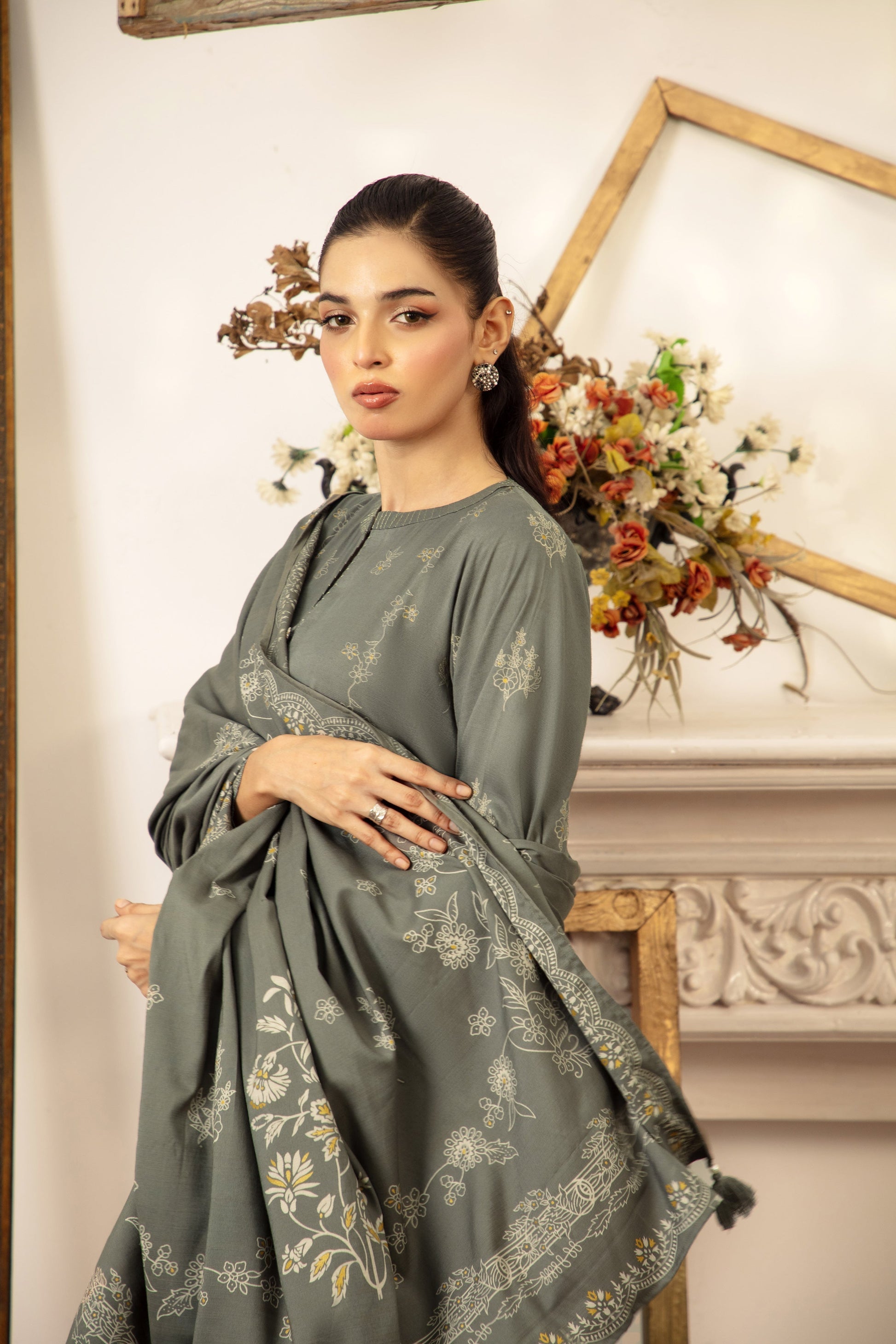 LSM | Winter Marina 25 | 0259-C - Official LSM stockist in UK - Sakeena London