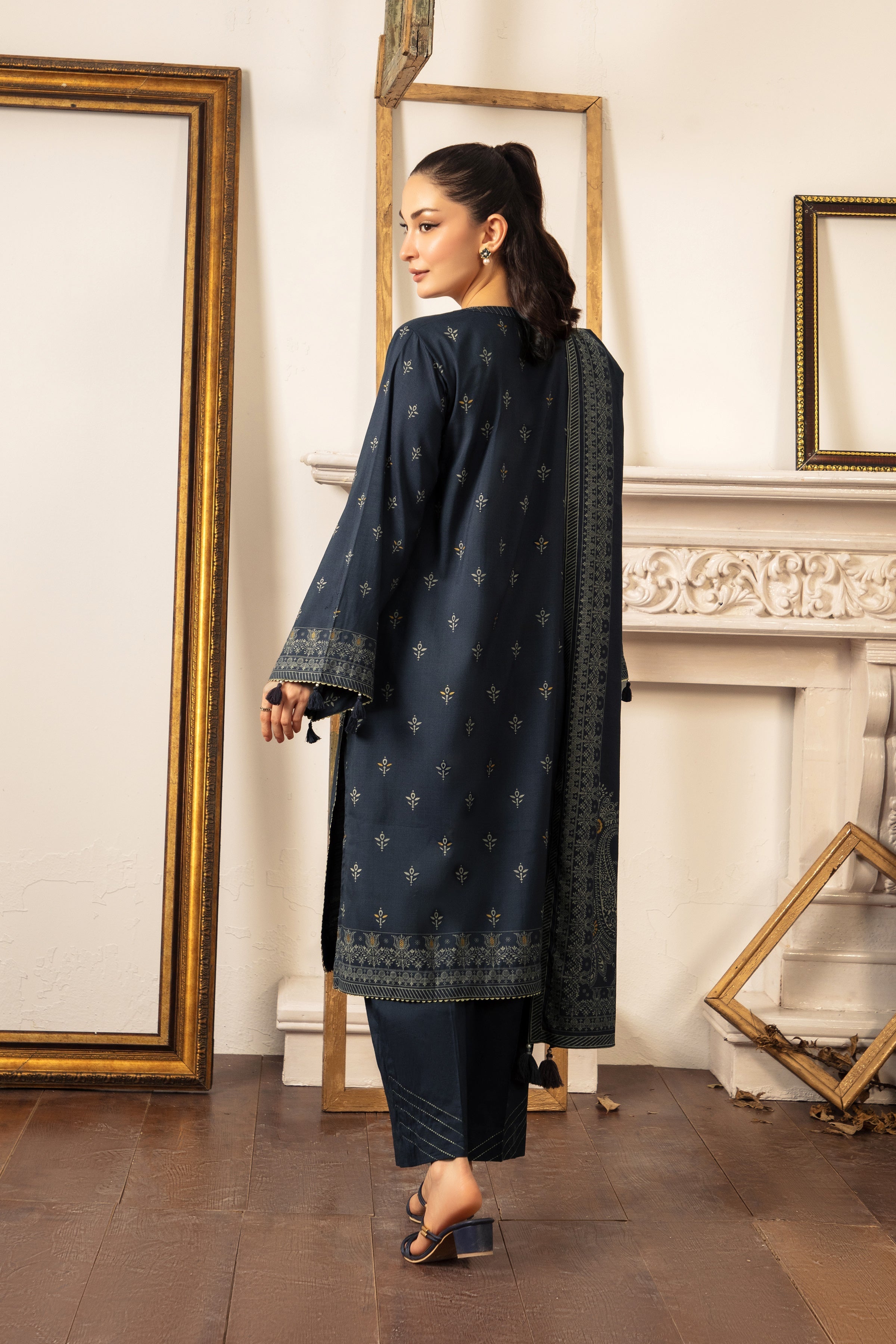 LSM | Winter Marina 25 | 0007-C - Official LSM stockist in UK - Sakeena London