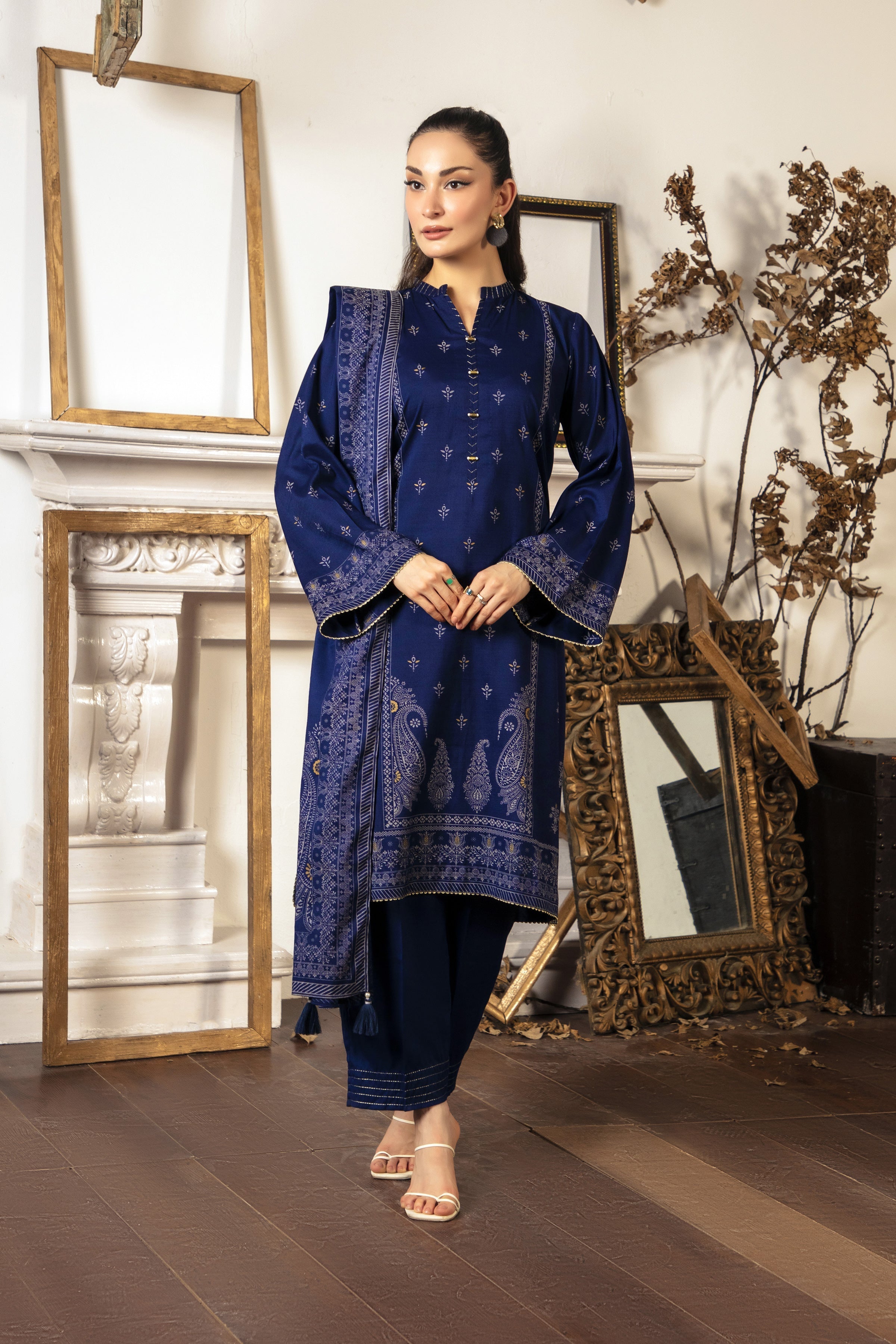 LSM | Winter Marina 25 | 0007-A - Official LSM stockist in UK - Sakeena London