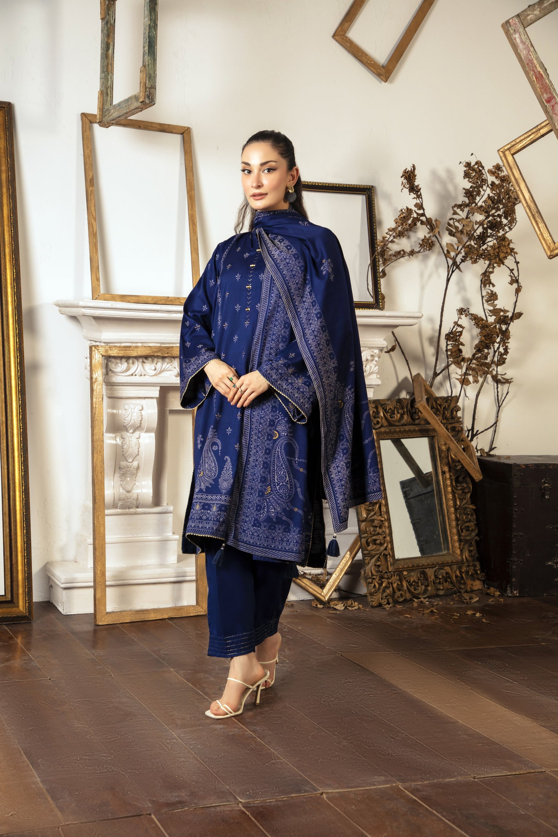 LSM | Winter Marina 25 | 0007-A - Official LSM stockist in UK - Sakeena London