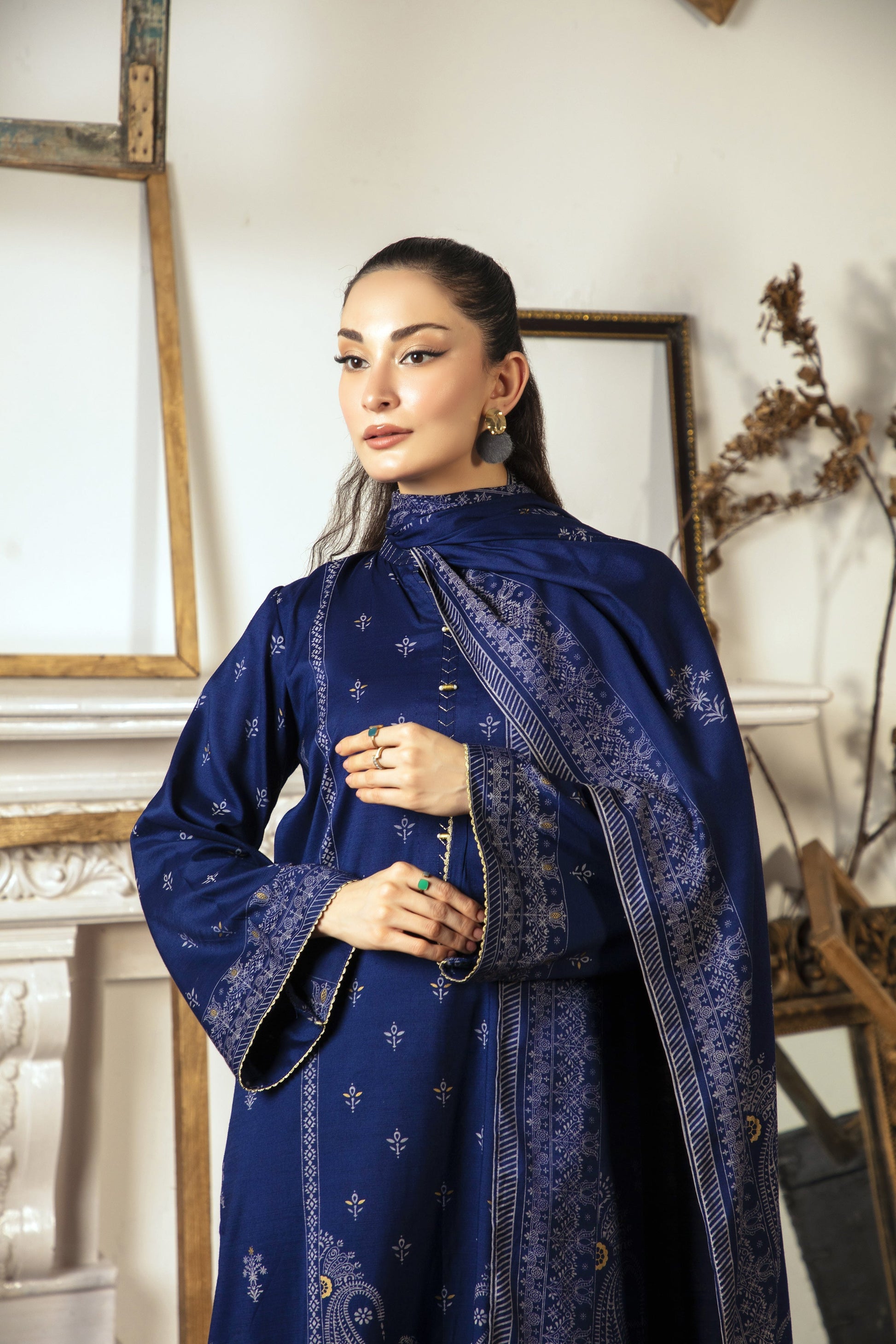 LSM | Winter Marina 25 | 0007-A - Official LSM stockist in UK - Sakeena London