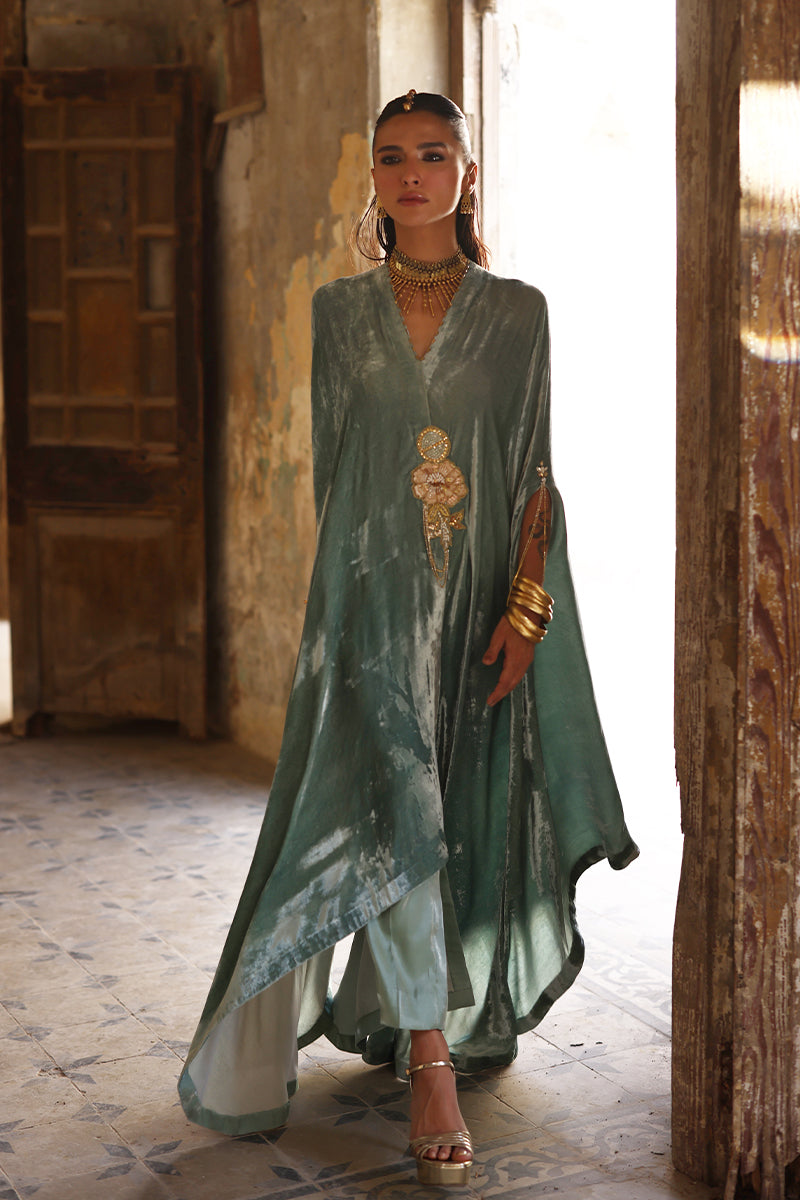 Wardha Saleem | Pure Velvet 25 | Kyra