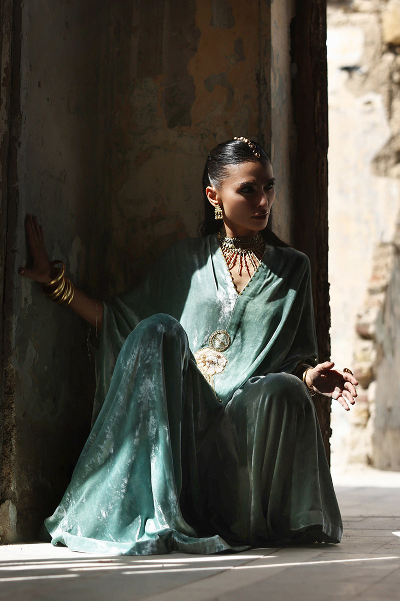 Wardha Saleem | Pure Velvet 25 |Kyra - Official Wardha Saleem stockist in UK - Sakeena London