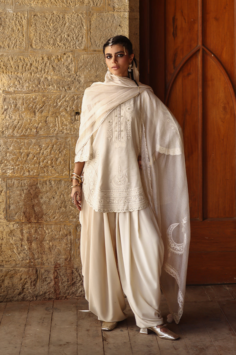 Wardha Saleem | Aari Collection 26 | Motia by Wardha Saleem – Pakistani designer wear