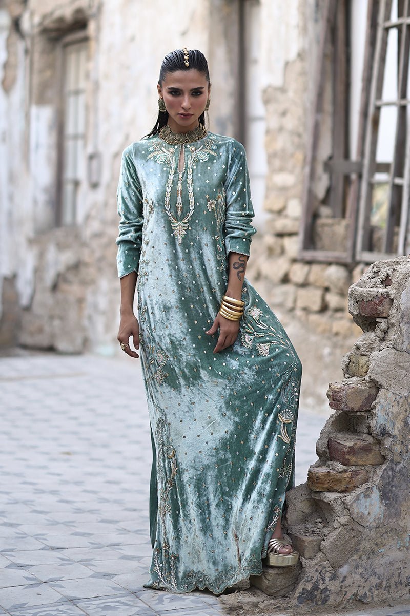 Wardha Saleem | Pure Velvet 25 | Vian - Official Wardha Saleem stockist in UK - Sakeena London