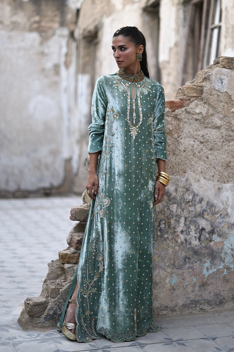 Wardha Saleem | Pure Velvet 25 | Vian - Official Wardha Saleem stockist in UK - Sakeena London