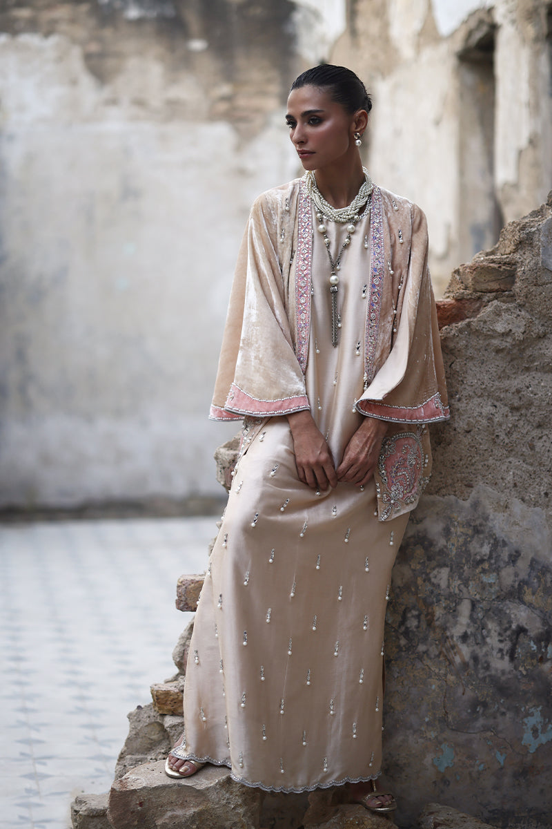 Wardha Saleem | Pure Velvet 25 | Arya - Official Wardha Saleem stockist in UK - Sakeena London