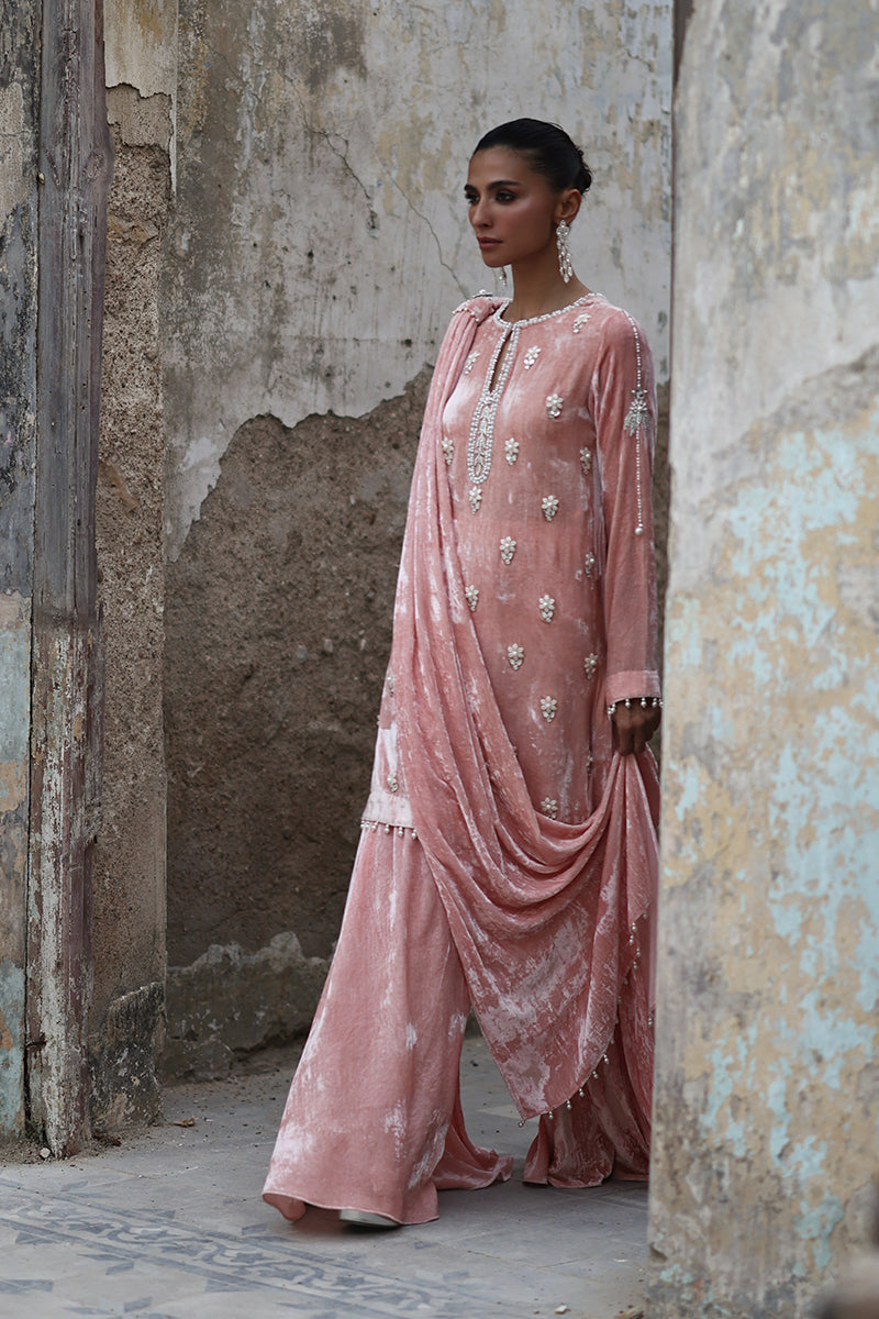 Wardha Saleem | Pure Velvet 25 | Zynia - Official Wardha Saleem stockist in UK - Sakeena London
