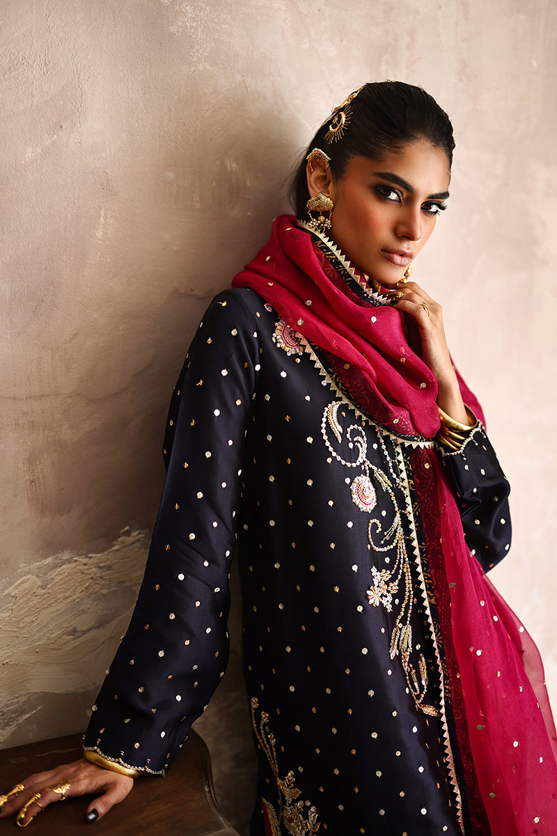 Wardha Saleem | Layla Formals 25 | Kunar