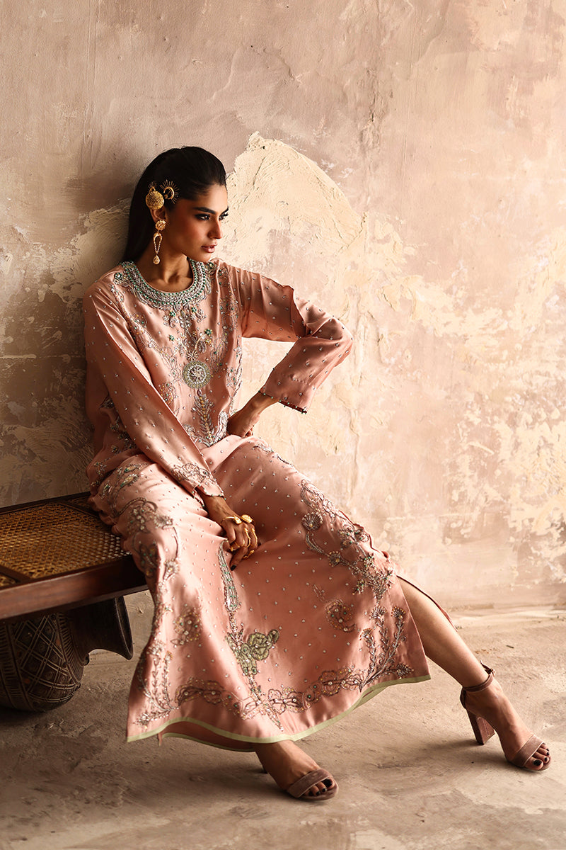 Wardha Saleem | Layla Formals 25 | Gulrukh