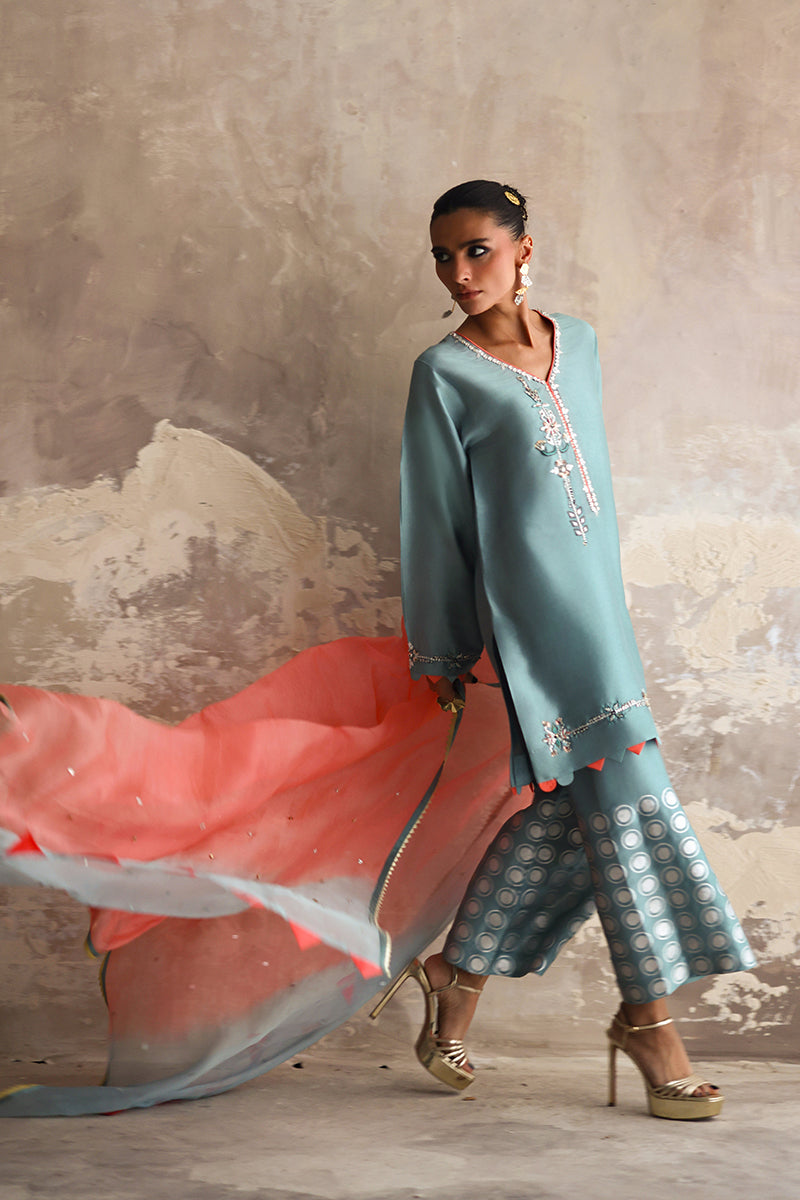 Wardha Saleem | Layla Formals 25 | Firoza