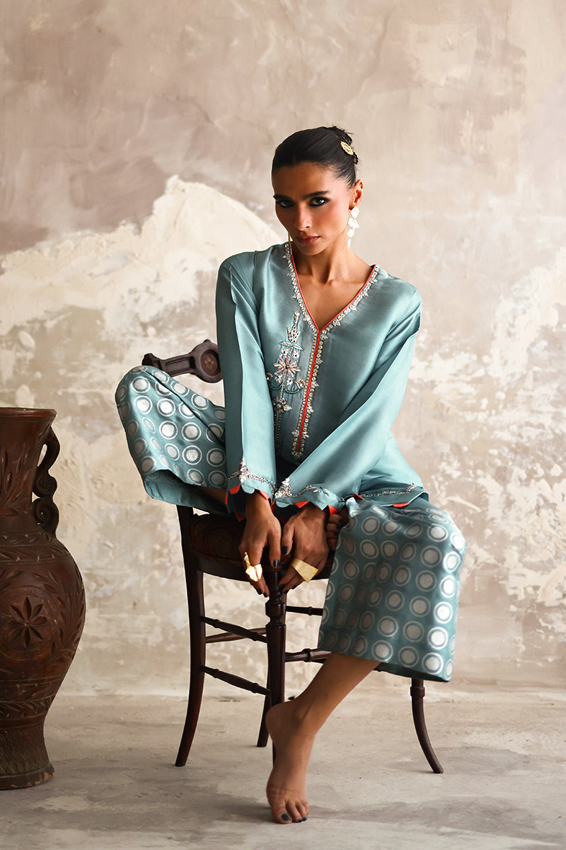 Wardha Saleem | Layla Formals 25 | Firoza