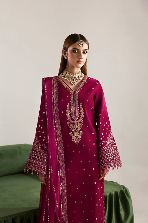 Emaan Adeel | Zarposh Velvet 25 | SHAHNAZ - Official Emaan Adeel stockist in UK - Sakeena London