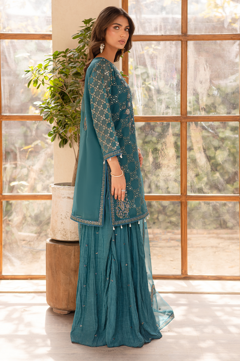 Emaan Adeel | Noore Festive Formals | MEHRIN - Official Emaan Adeel stockist in UK - Sakeena London