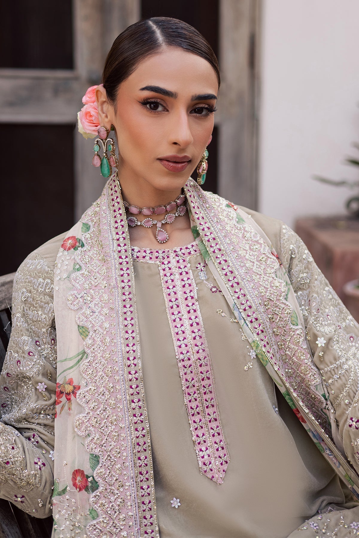 Nureh | Maya Velvet | NW-119 - Official Nureh stockist in UK - Sakeena London