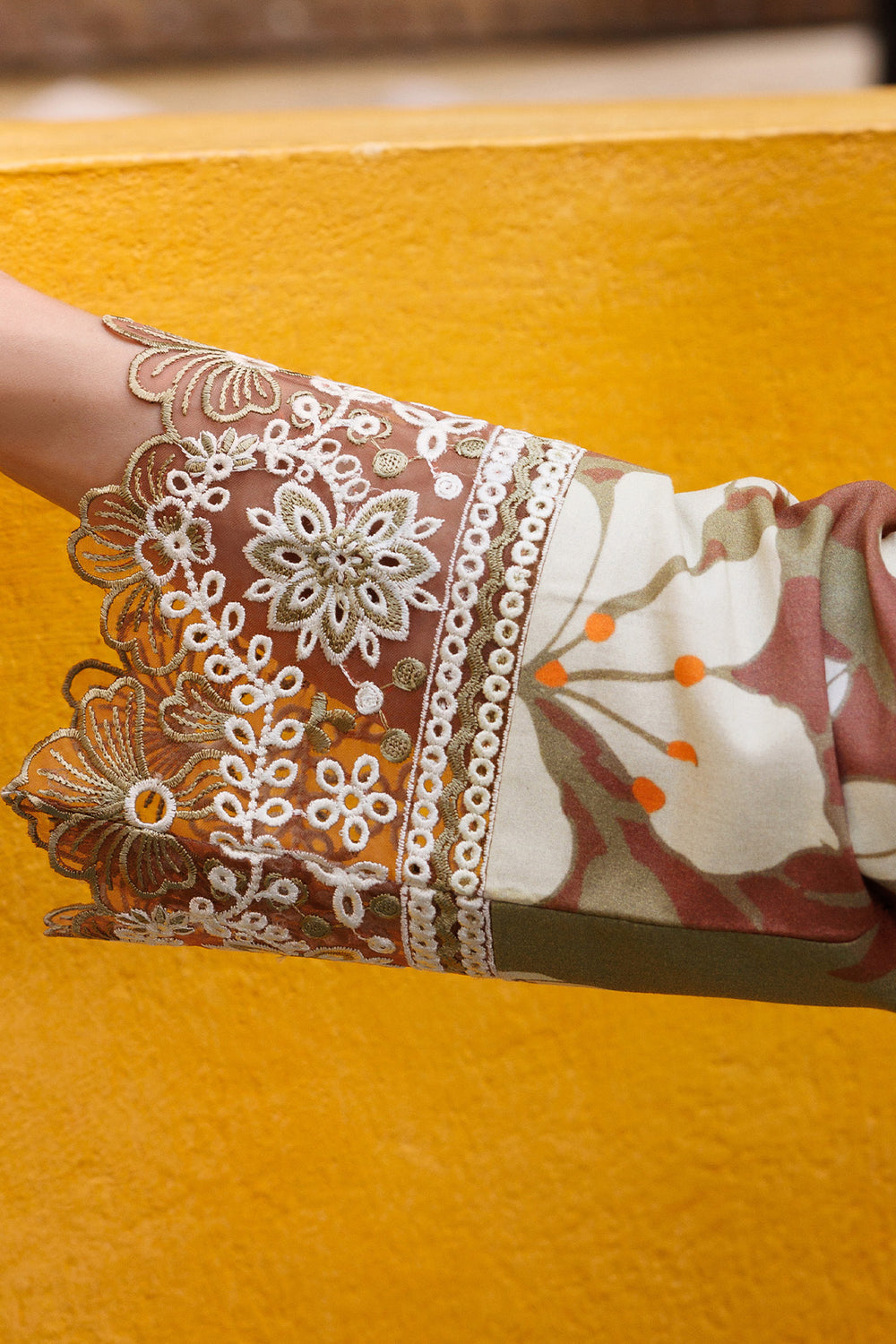 Farasha | Printed Essentials | Rustwood Charm - Official Farasha stockist in UK - Sakeena London