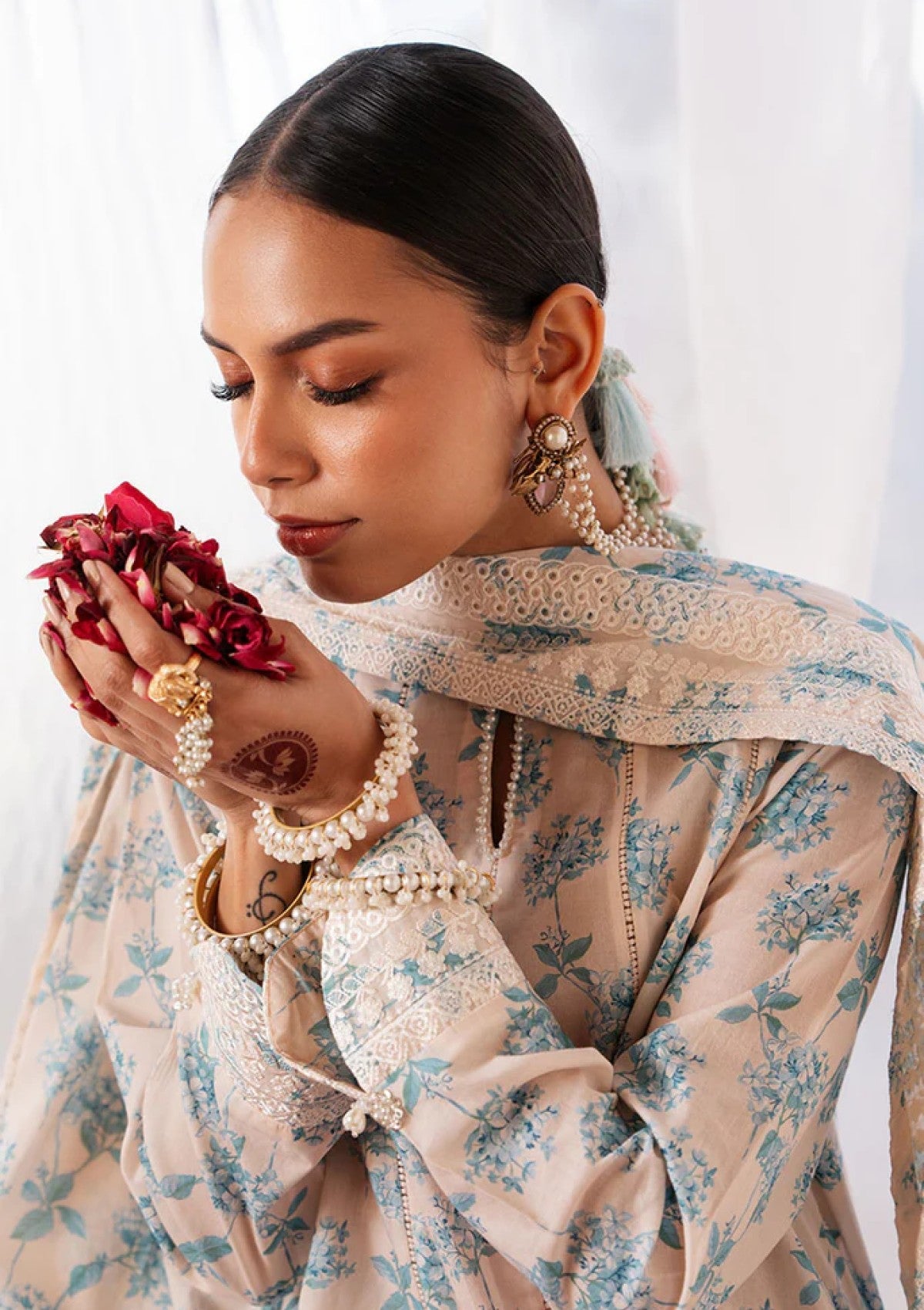 Lawn Collection - Cross Stitch - EidÃÂÃÂ LawnÃÂÃÂ - CEL24#19 - DAINTY ROYALE