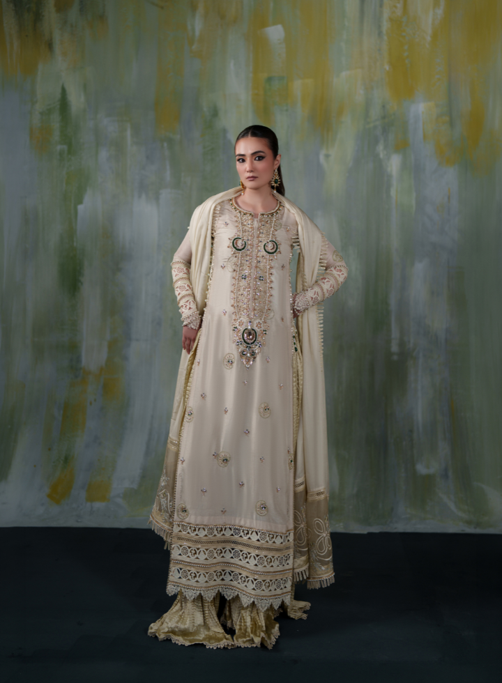 Vasal | Elys Festive Edit 26 | Ivory Gem