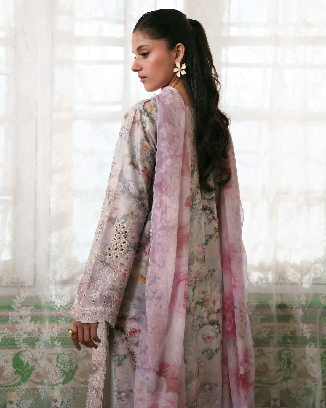 Neeshay | Printkari | BLUSHÃ