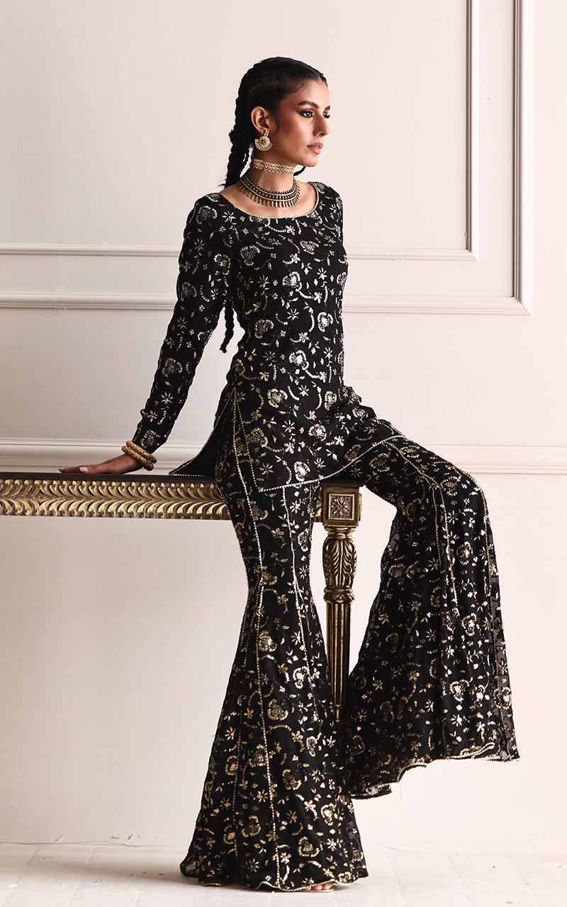 Threads and Motifs | Char Bagh Formals | 9965 - Official Threads and Motifs stockist in UK - Sakeena London