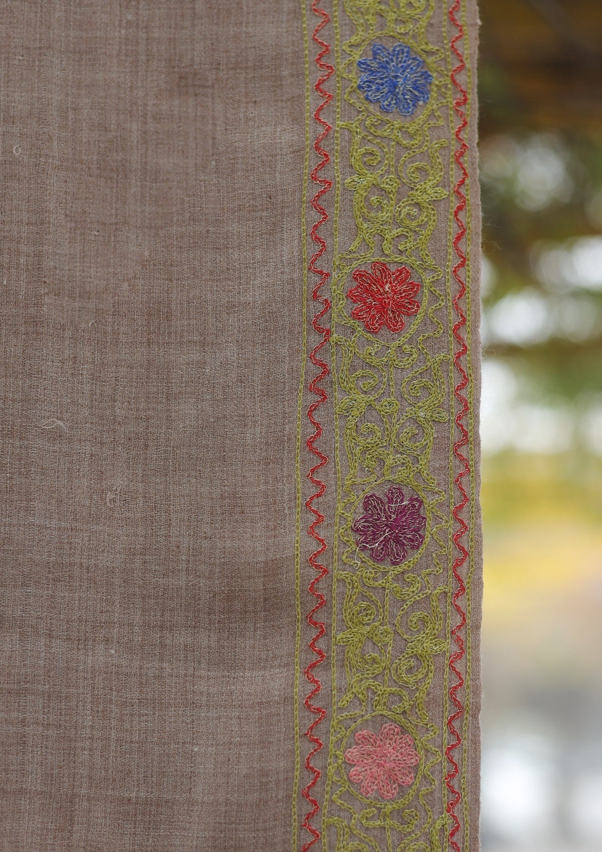 Wool Ari Work Shawl D - 31 - L BROWN