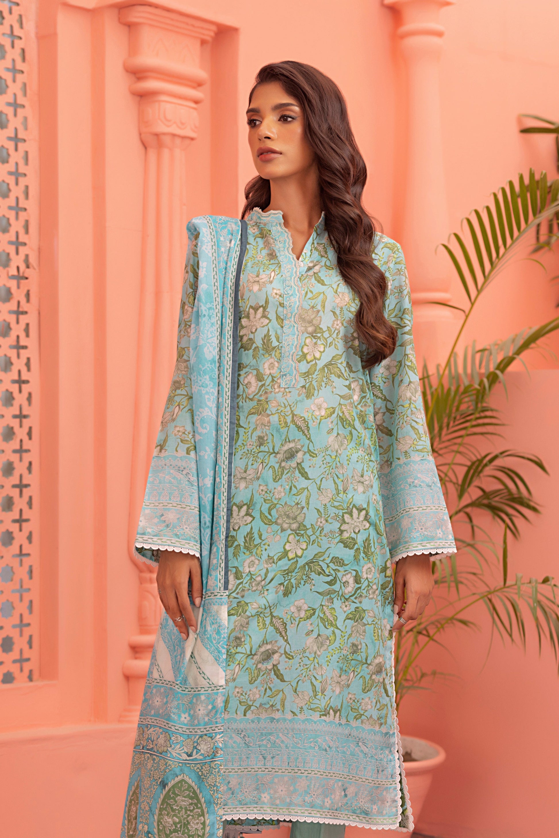 LSM | Winter Marina 24 | 0136 - Official LSM stockist in UK - Sakeena London