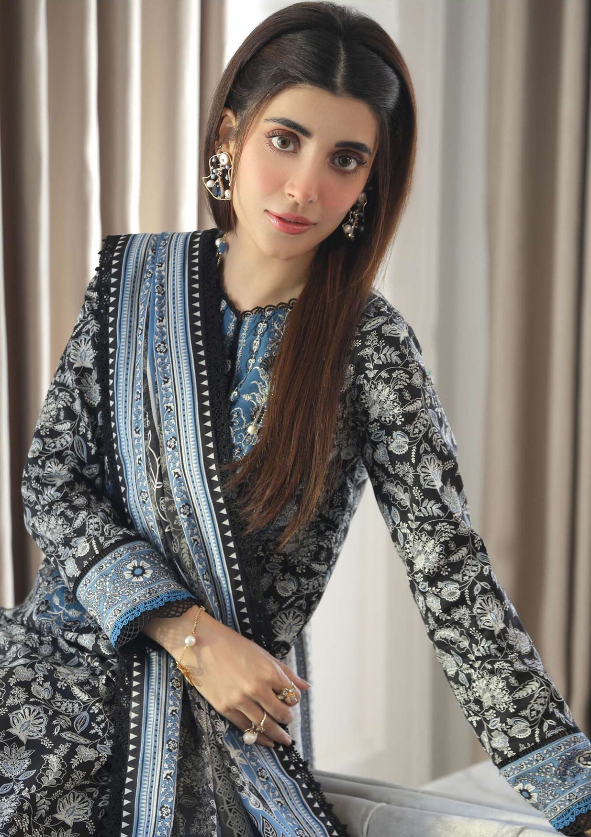 Lawn Collection - Asim Jofa - Aira - AJAI#40
