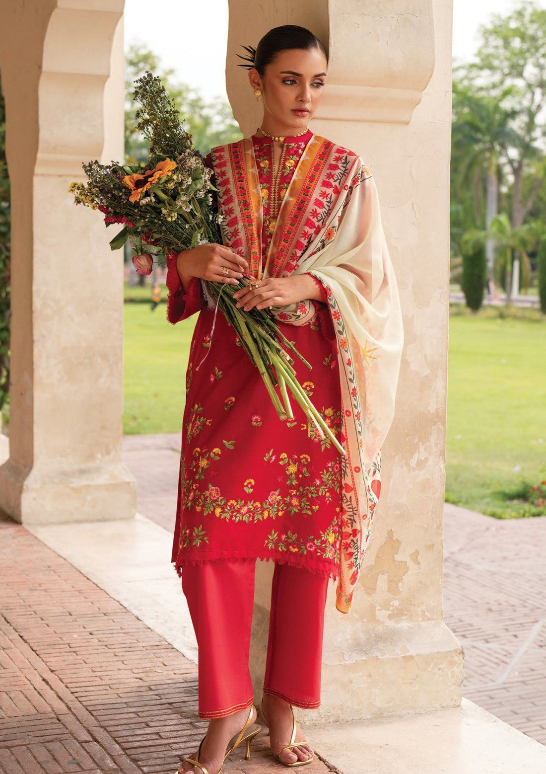 Lawn - Deyar - Summer Lawn 25 - D#10 - CRIMSON