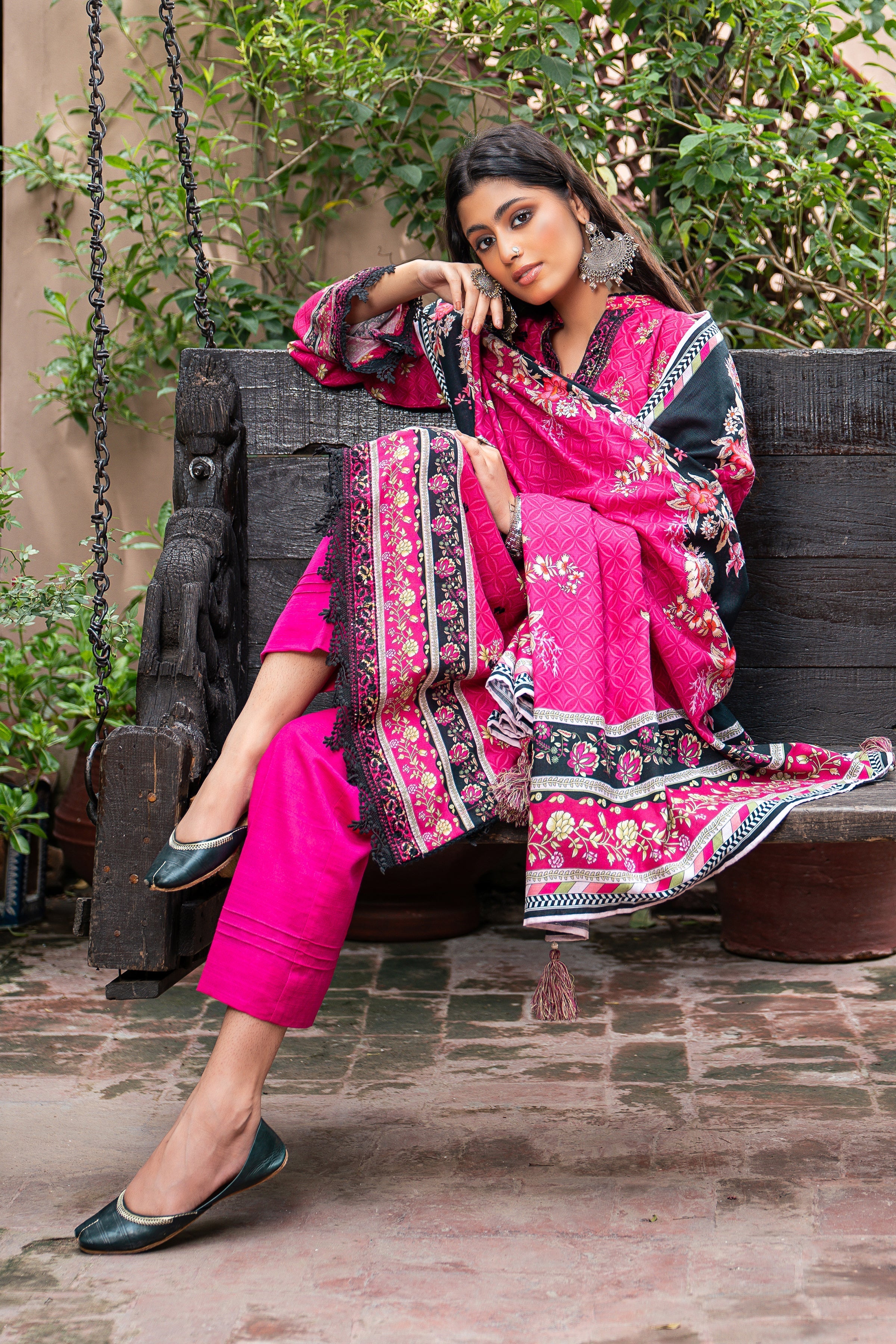 LSM | Winter Marina 24 | L-0096 - Official LSM stockist in UK - Sakeena London