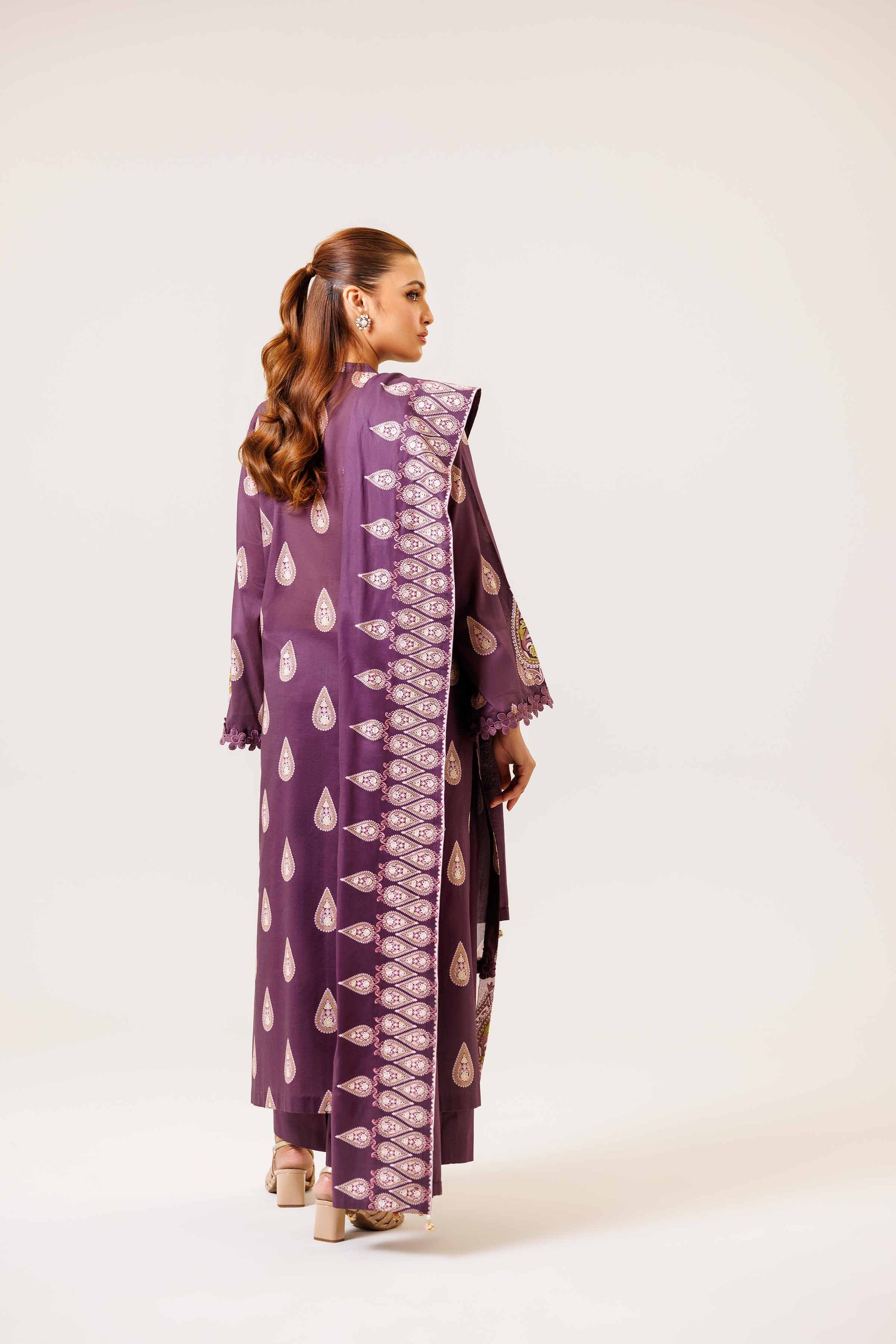 Nishat | Cross Season Edit | 42401986-1 - Official Nishat stockist in UK - Sakeena London