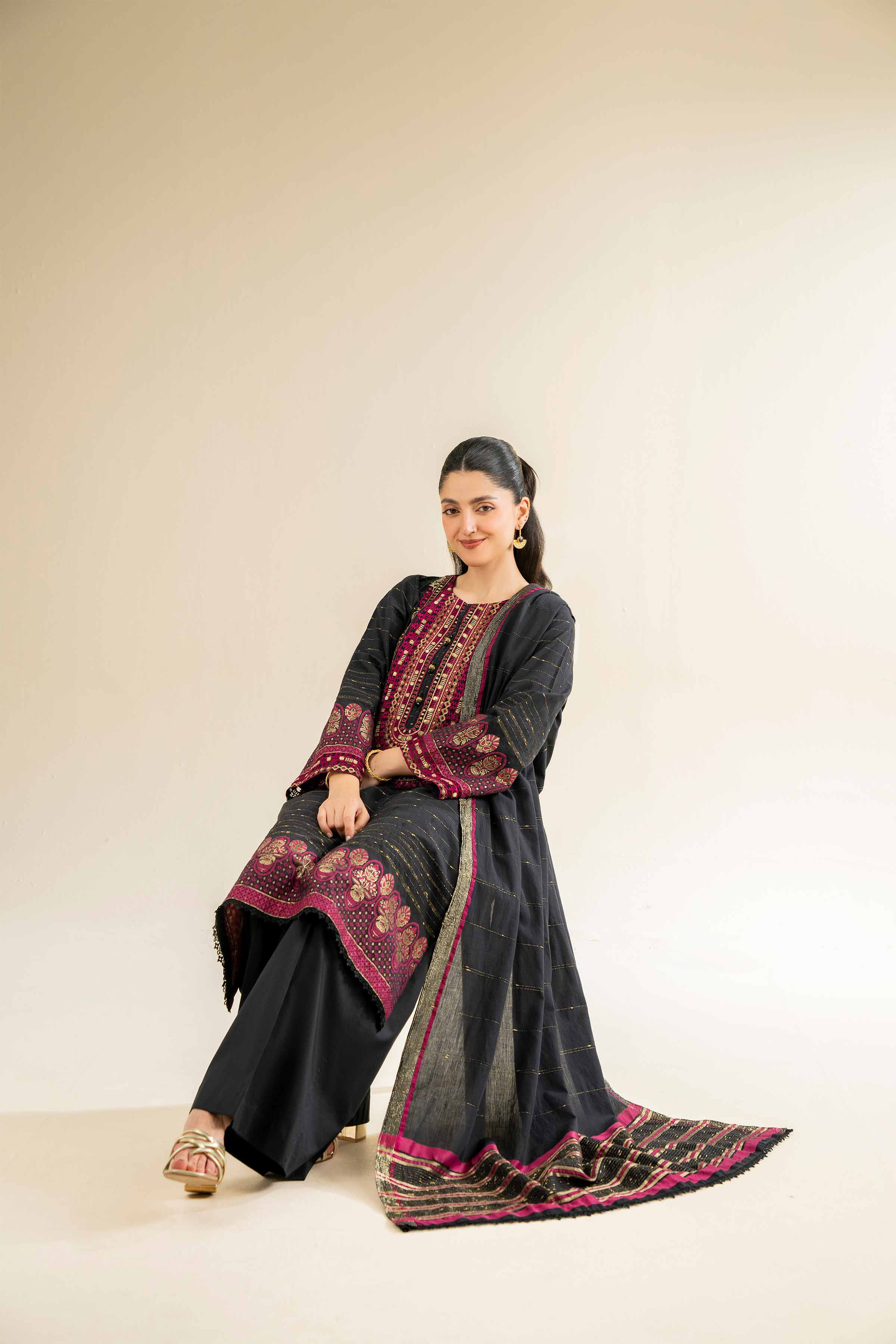 Nishat | Cross Season Edit | 42501041 - Official Nishat stockist in UK - Sakeena London