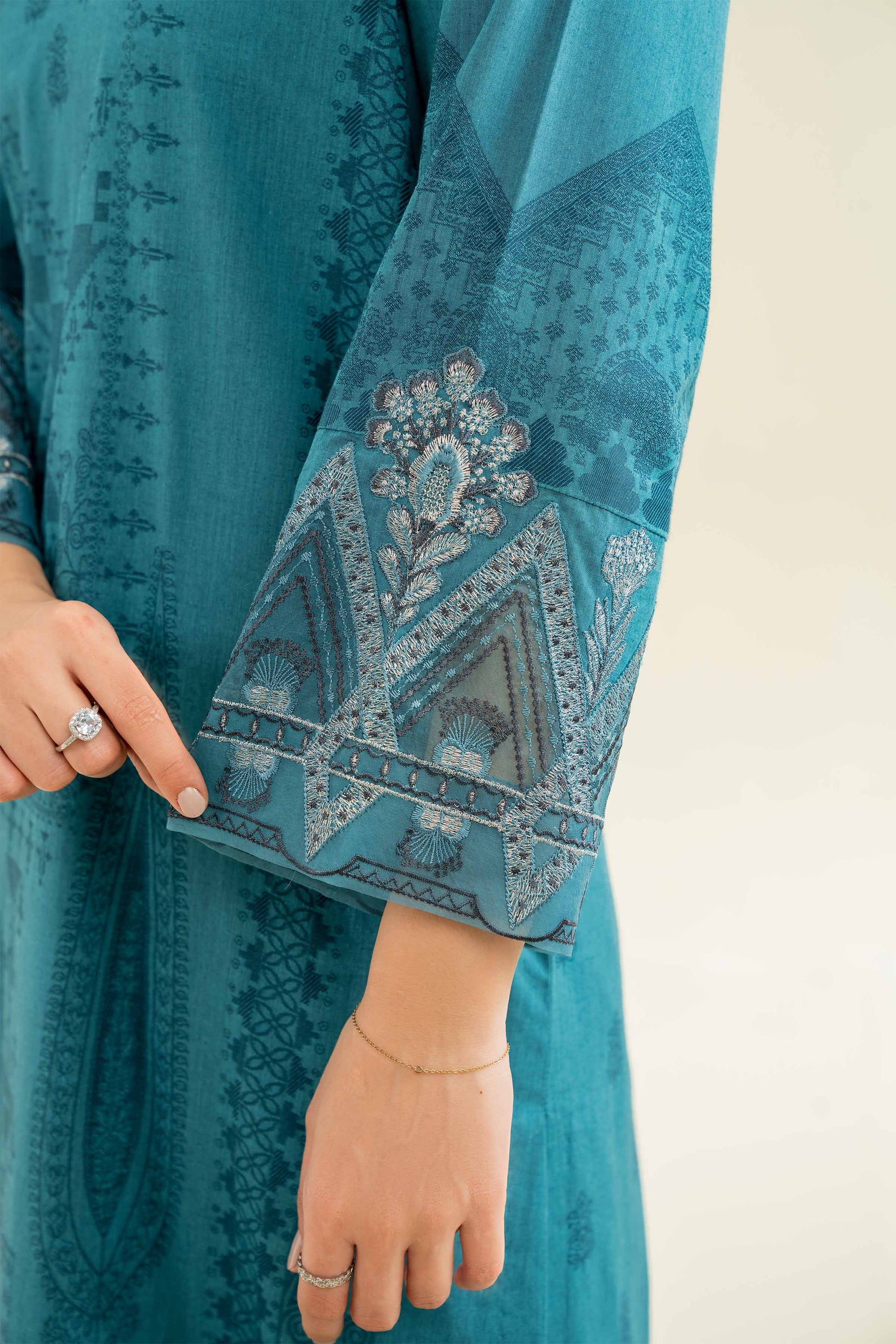 Nishat | Cross Season Edit | 42501044 - Official Nishat stockist in UK - Sakeena London