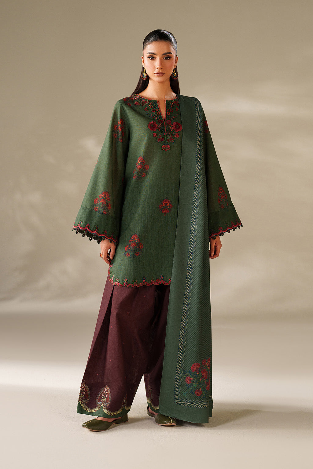 Iznik | Winter Chapter 25 | UE-561 Printed Khaddar - Official Iznik stockist in UK - Sakeena London