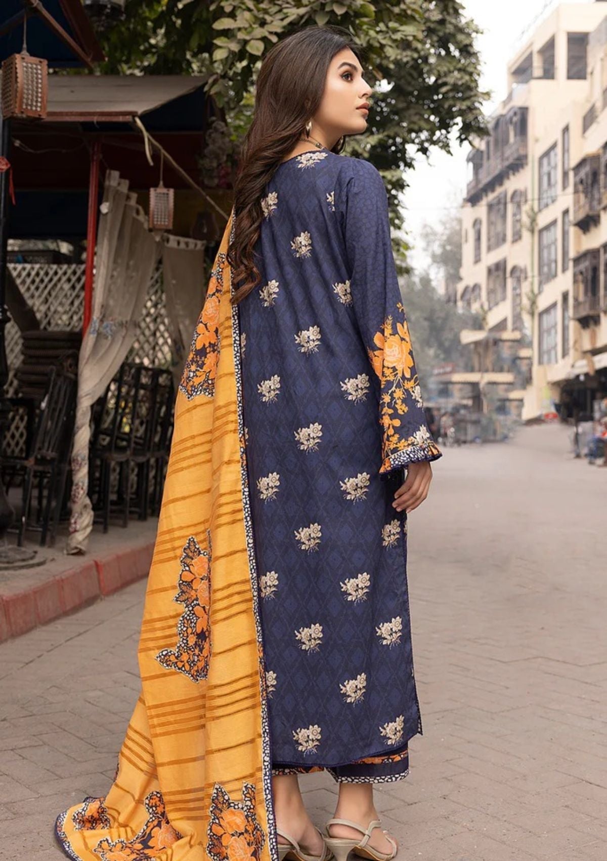Lawn Collection - Charizma - Beyond Casuals - Melody - V01 - CPE#14