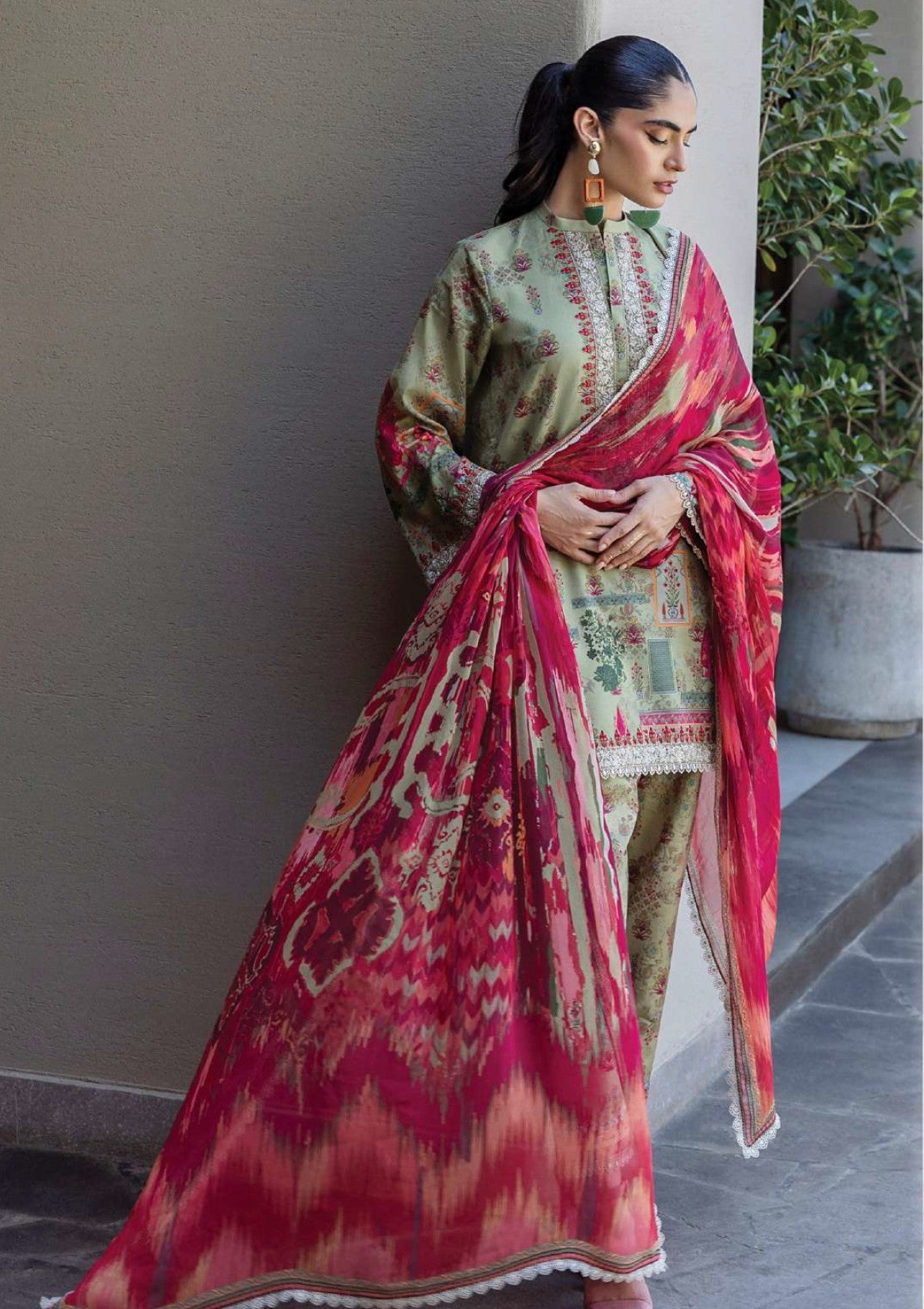 Lawn - Zainab Chottani - Tahra 25 - Zaira