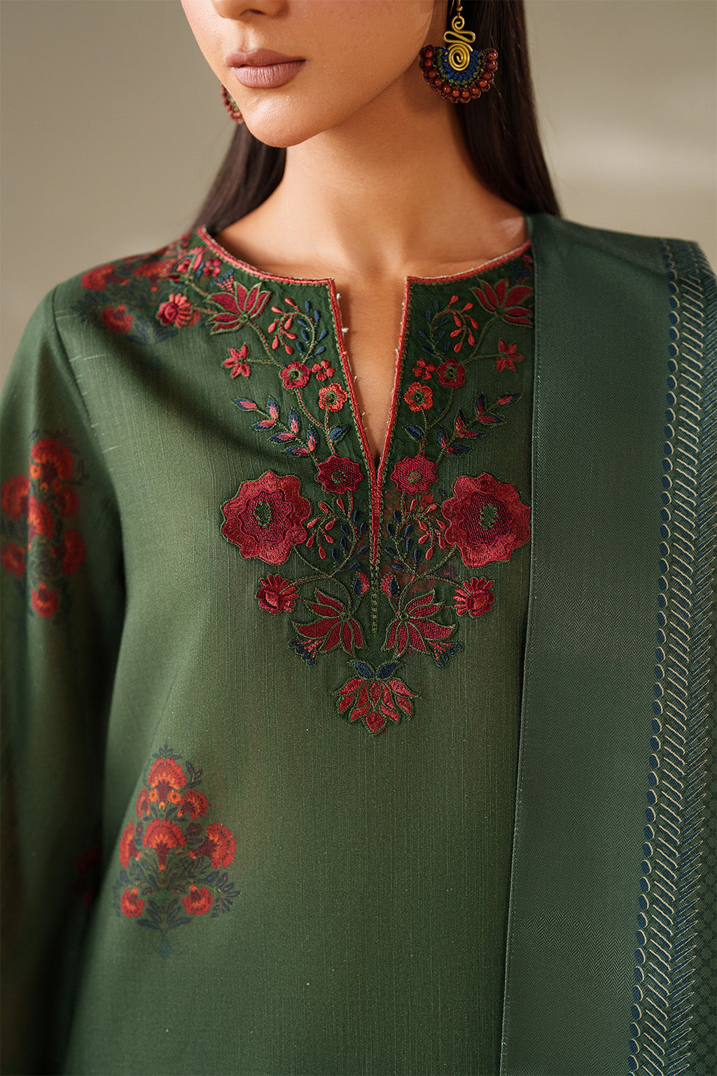 Iznik | Winter Chapter 25 | UE-561 Printed Khaddar - Official Iznik stockist in UK - Sakeena London