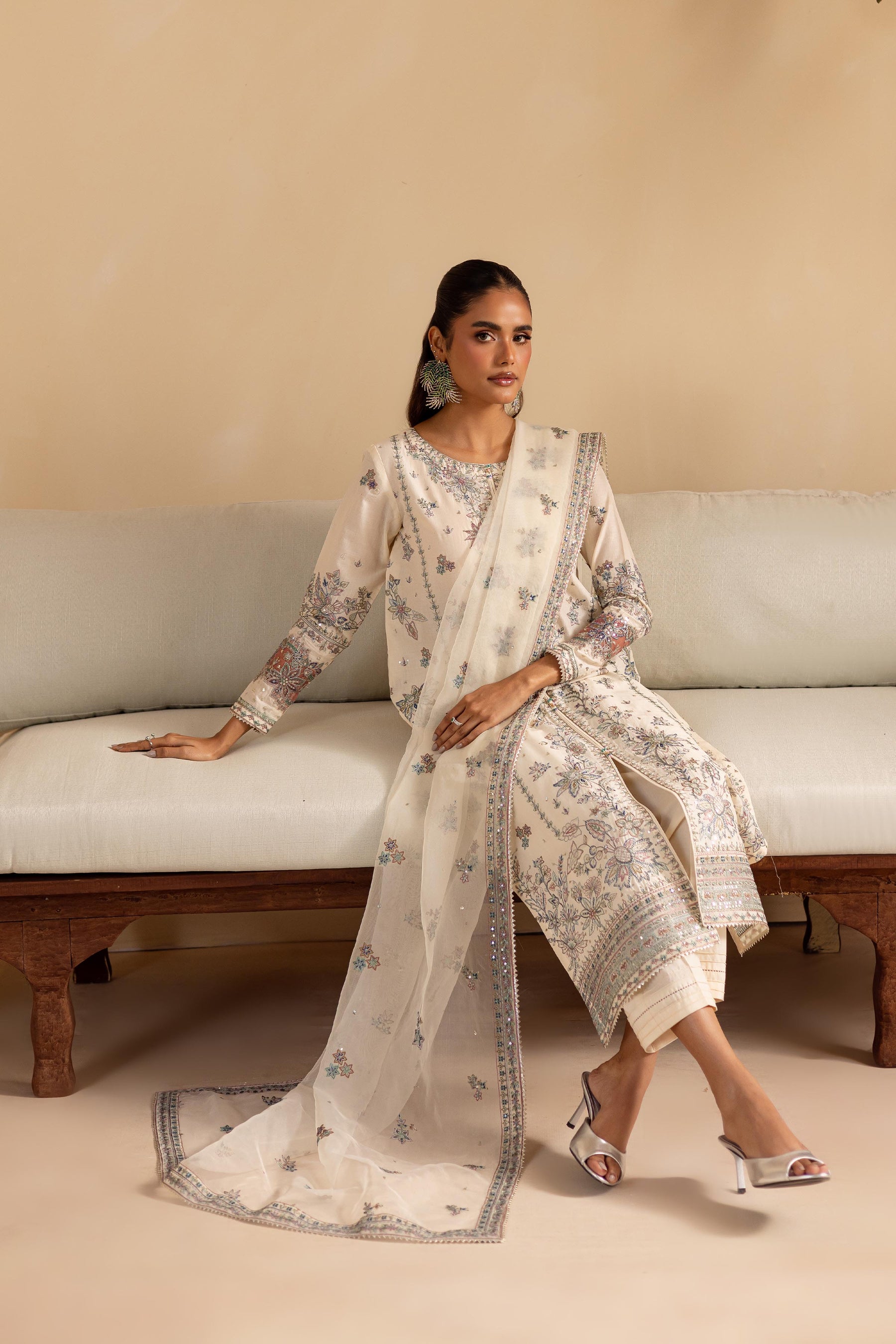 Batik | Cyra Luxury Solids | Stevie - Official Batik stockist in UK - Sakeena London