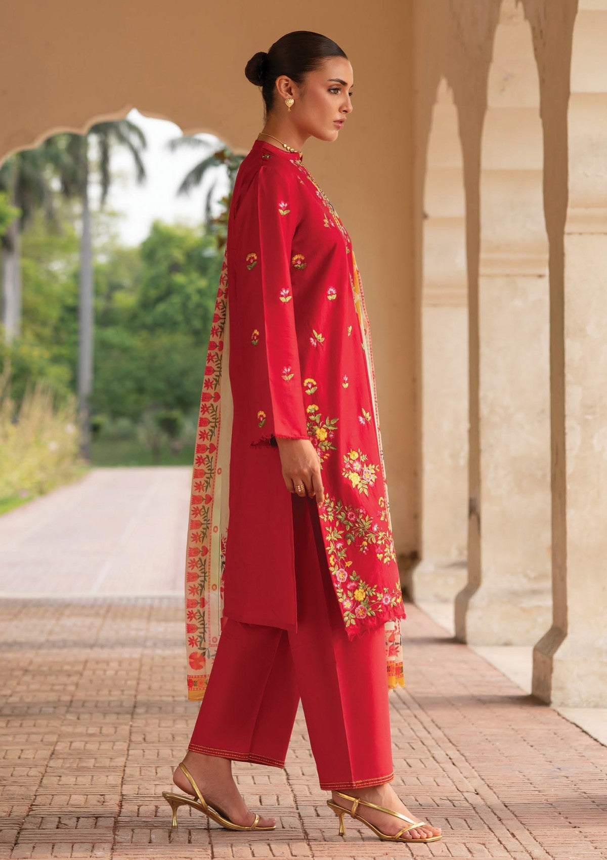 Lawn - Deyar - Summer Lawn 25 - D#10 - CRIMSON