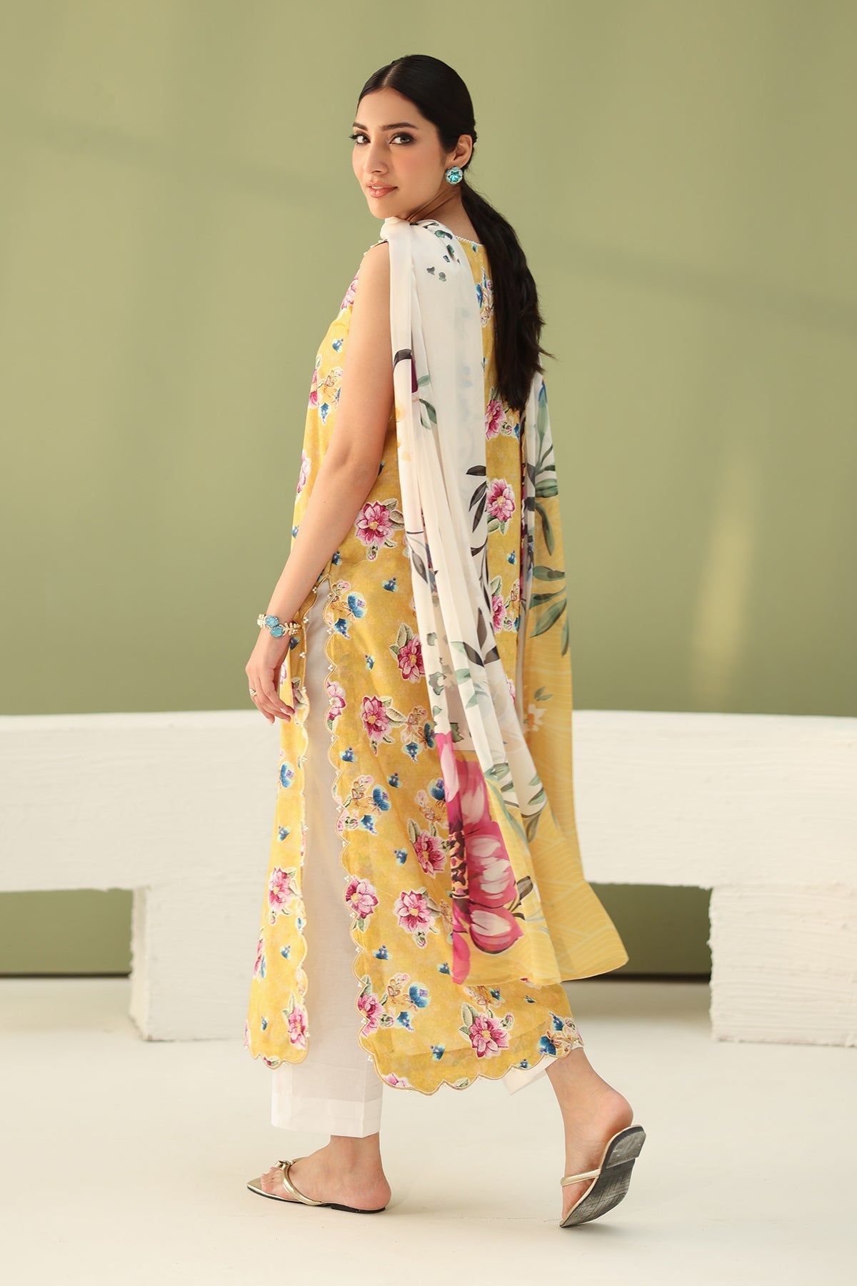 Baroque | Eid Printique | EMBROIDERED PRINTED LAWN UF-4182 - Official Baroque stockist in UK - Sakeena London