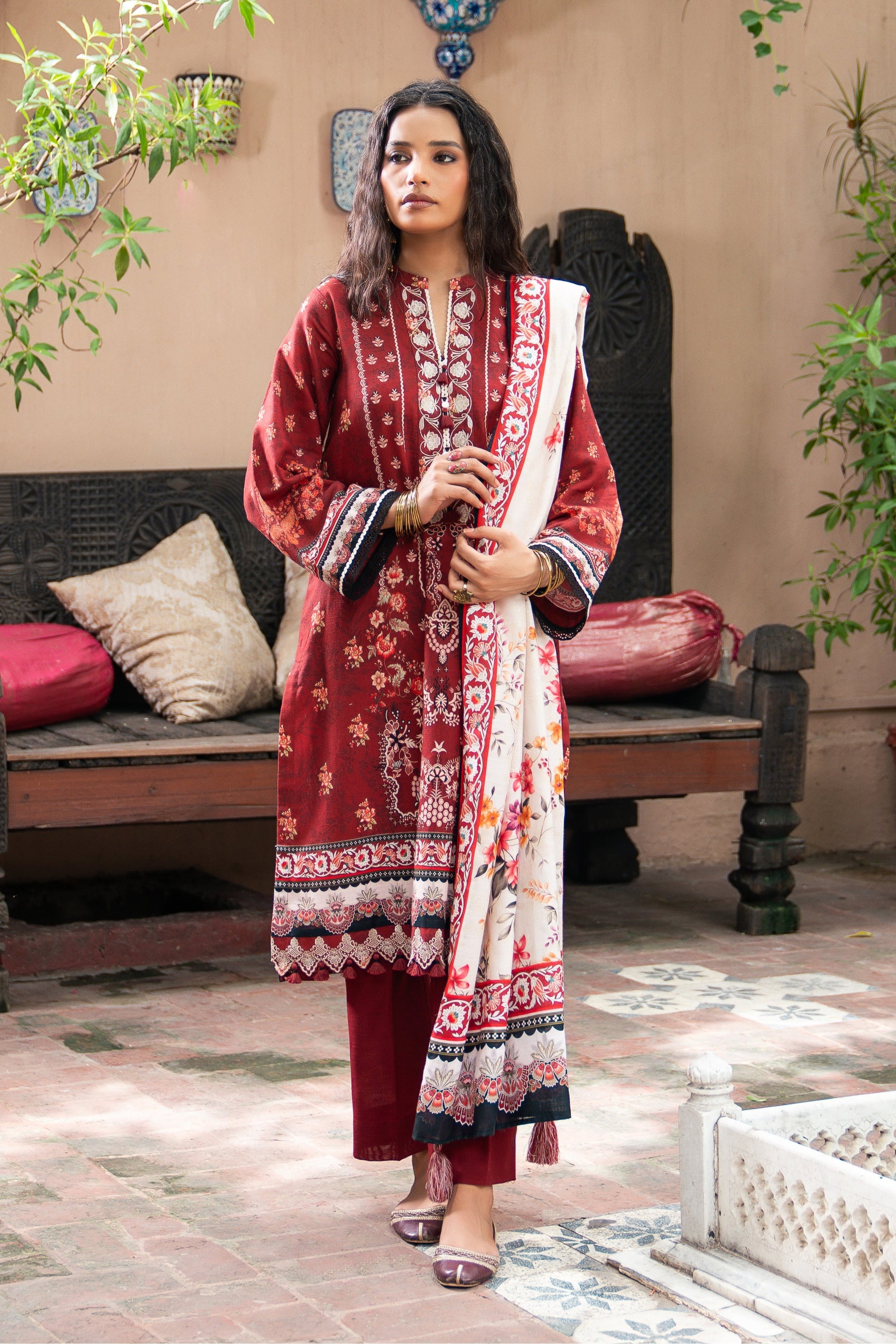 LSM | Winter Marina 24 | RL-0092 - Official LSM stockist in UK - Sakeena London