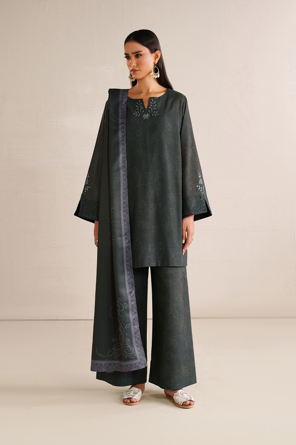 Iznik | Winter Chapter 25 | UE-572 Printed Khaddar - Official Iznik stockist in UK - Sakeena London