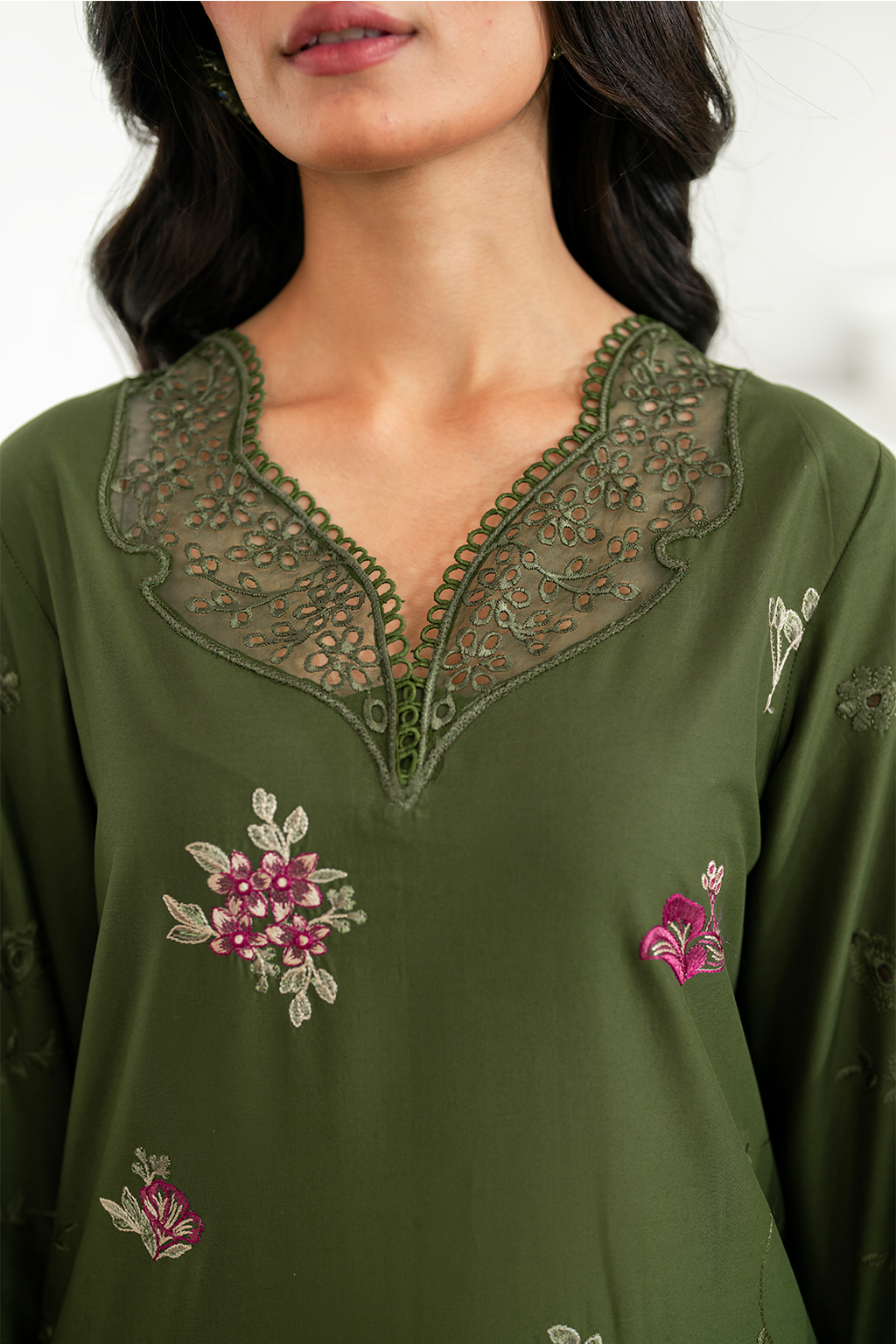 Iznik | Festive Edition | IFE-02 - Official Iznik stockist in UK - Sakeena London