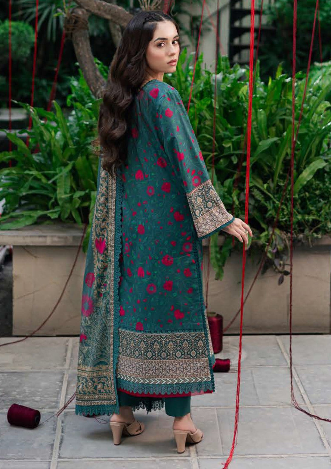 Lawn - Asim Jofa - Essential 25 - Vol-05 - AJUUB-38
