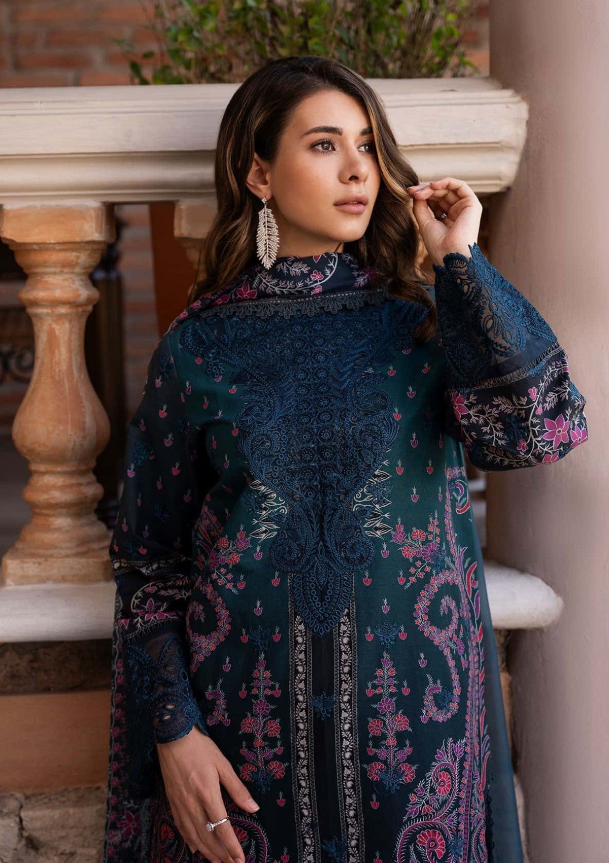 Lawn - Afrozeh - Damask The Holiday - Azrina B