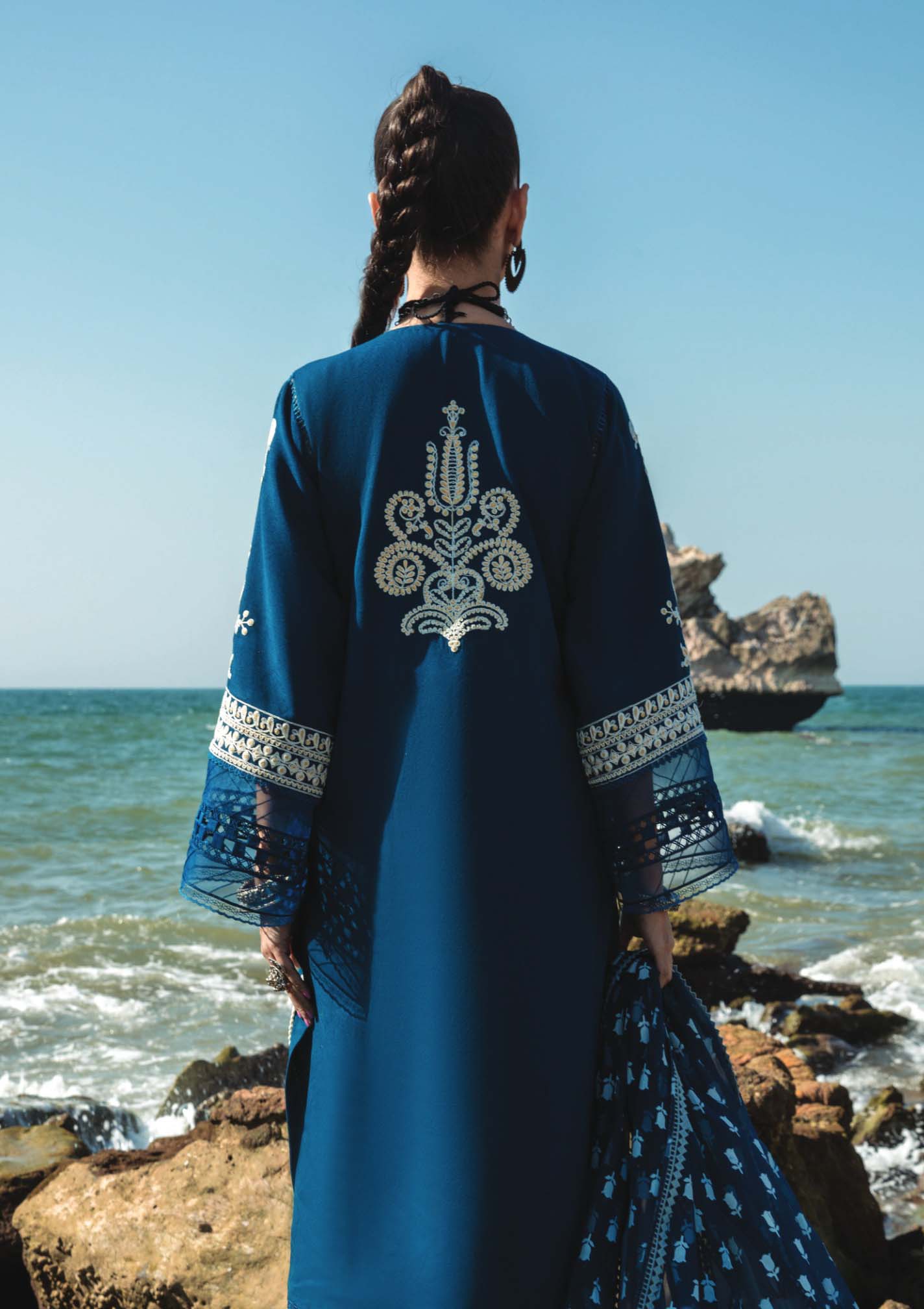 Lawn Collection - Crimson - Marori Dreams - D#04 A