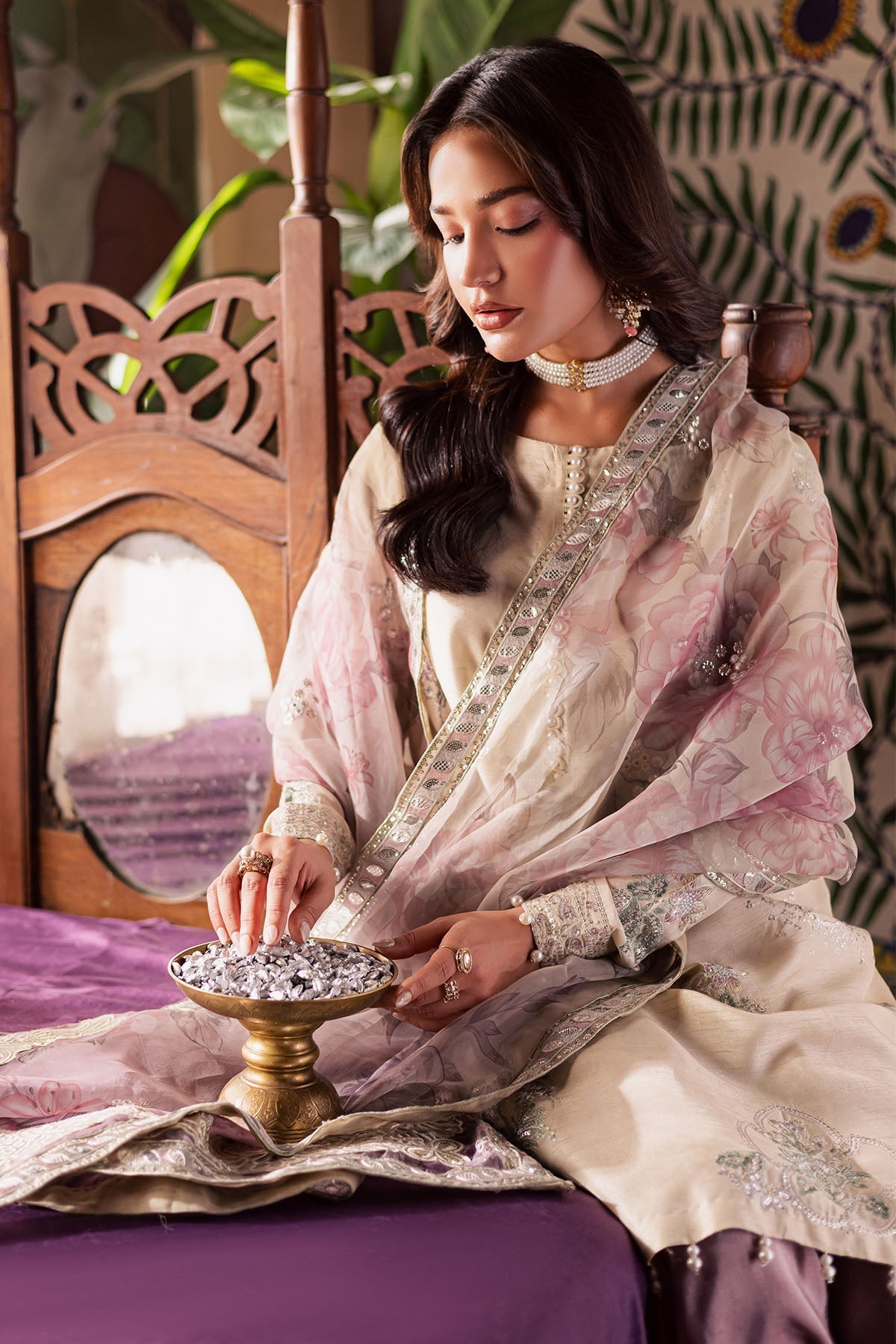 Nureh | Nur Mahal | NE-194 - Official Nureh stockist in UK - Sakeena London