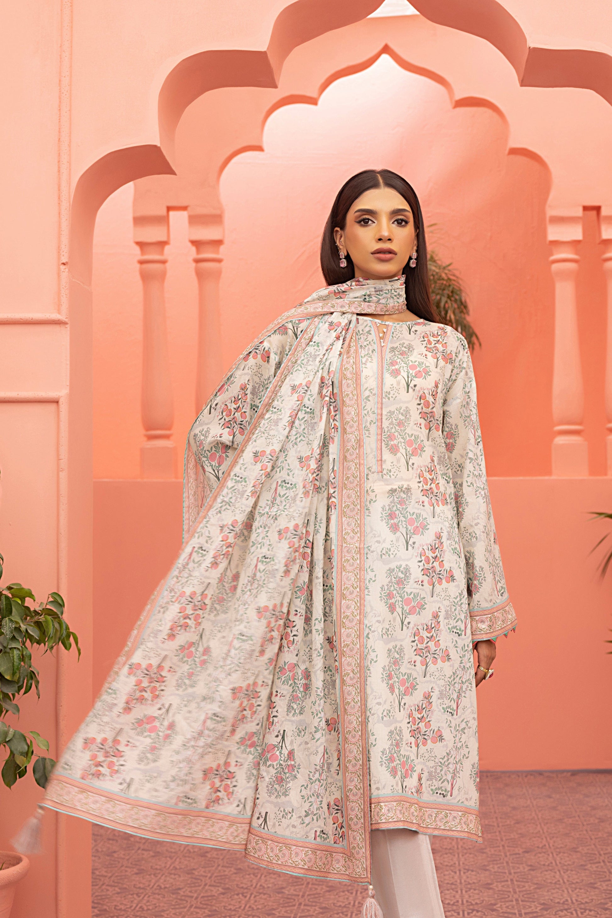 LSM | Winter Marina 24 | 0131 - Official LSM stockist in UK - Sakeena London