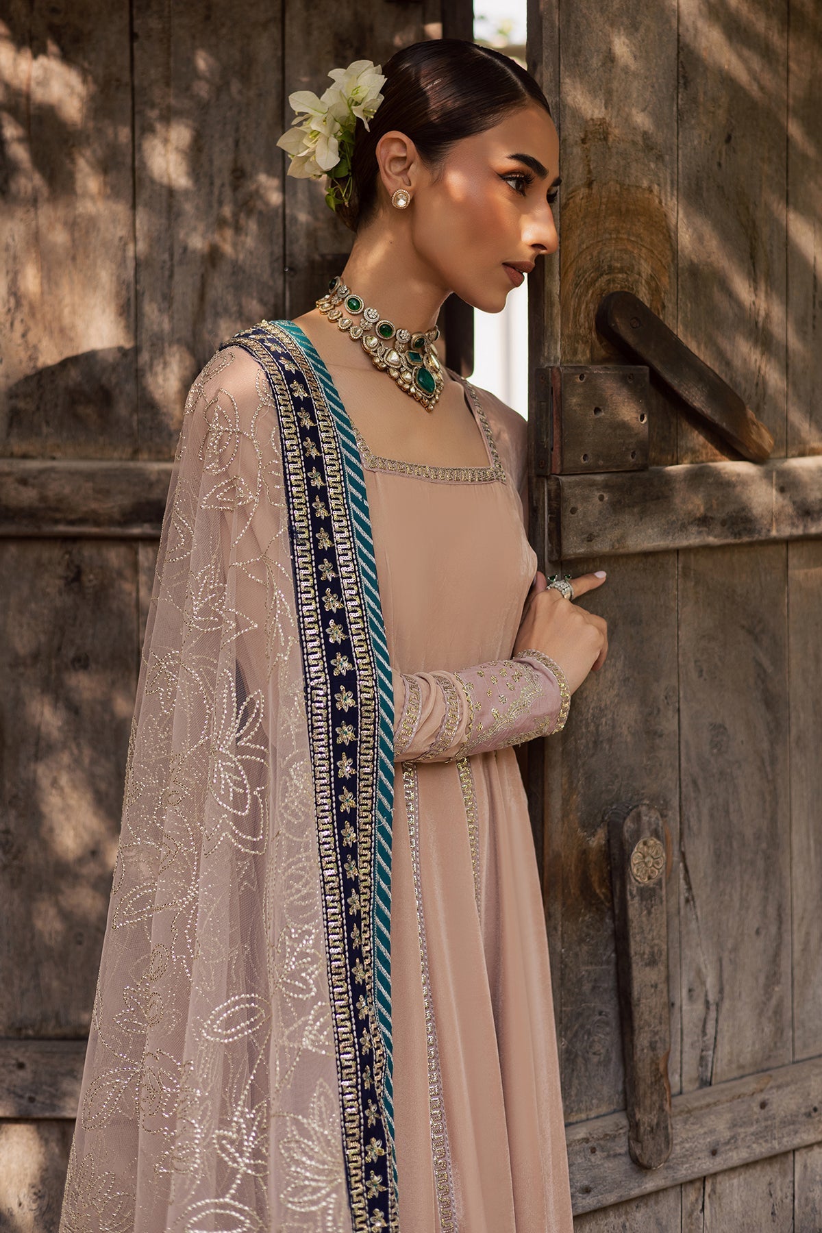 Nureh | Maya Velvet | NW-117 - Official Nureh stockist in UK - Sakeena London