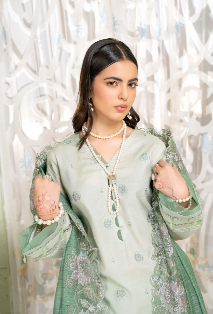 Humdum | Baad e Baharan Lawn | Baad e Baharan - D05 - Official HumDum stockist in UK - Sakeena London